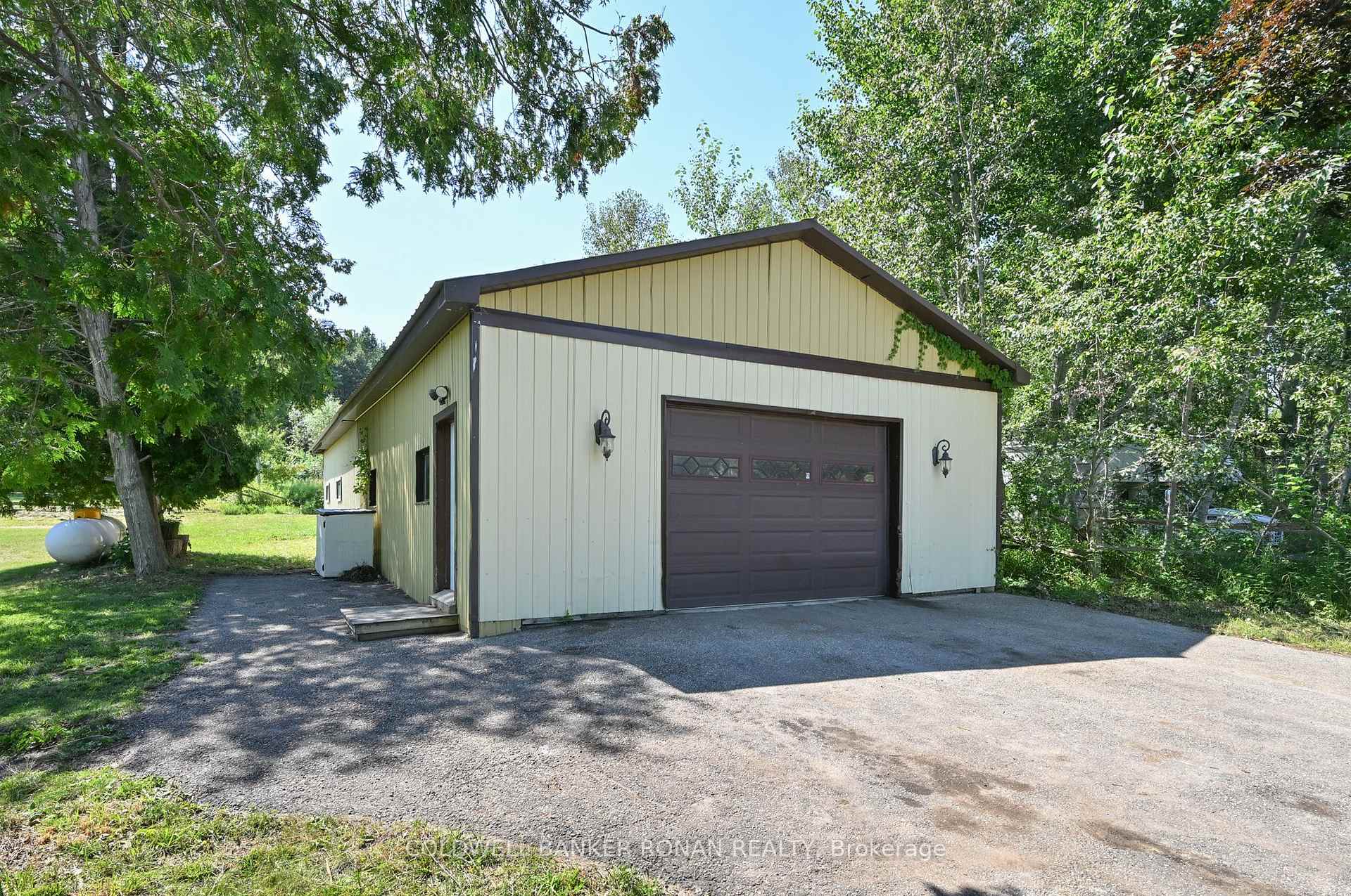 Photo 25 of 3430 Concession 3 S, Clearview, Rural Clearview — HOMEH
