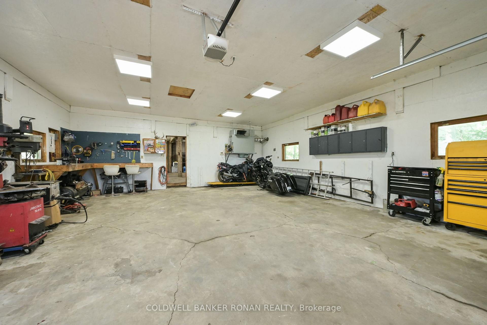 Photo 26 of 3430 Concession 3 S, Clearview, Rural Clearview — HOMEH