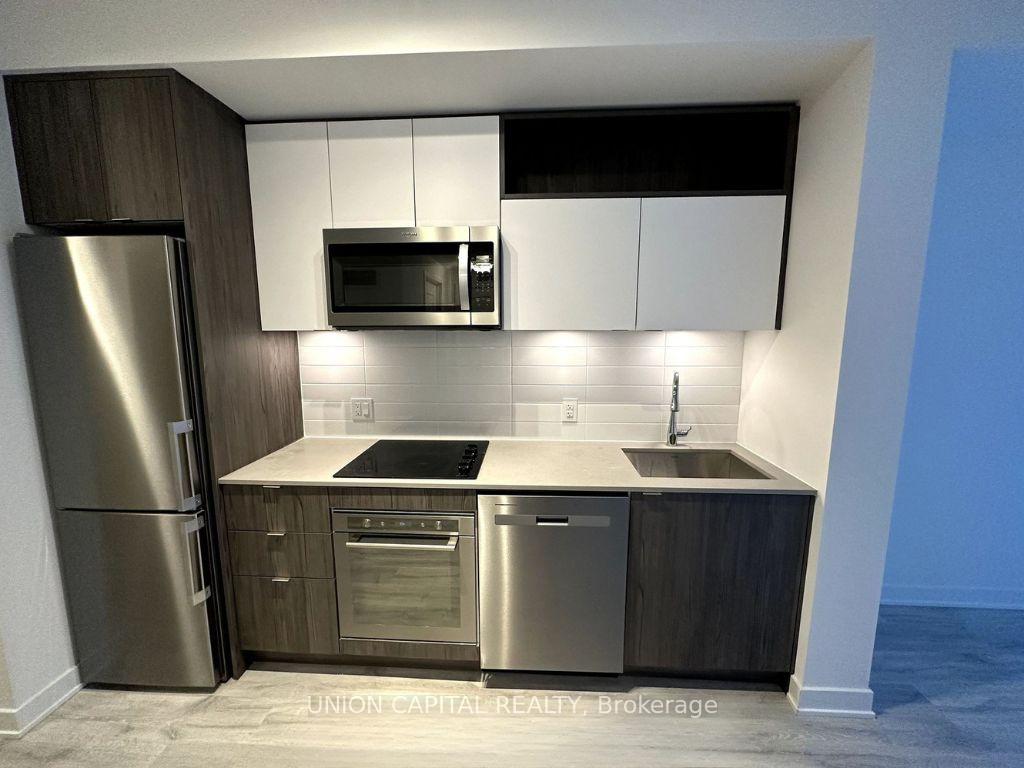 Photo 3 of Unit 831, 60 Princess Street, Toronto, Moss Park — HOMEH