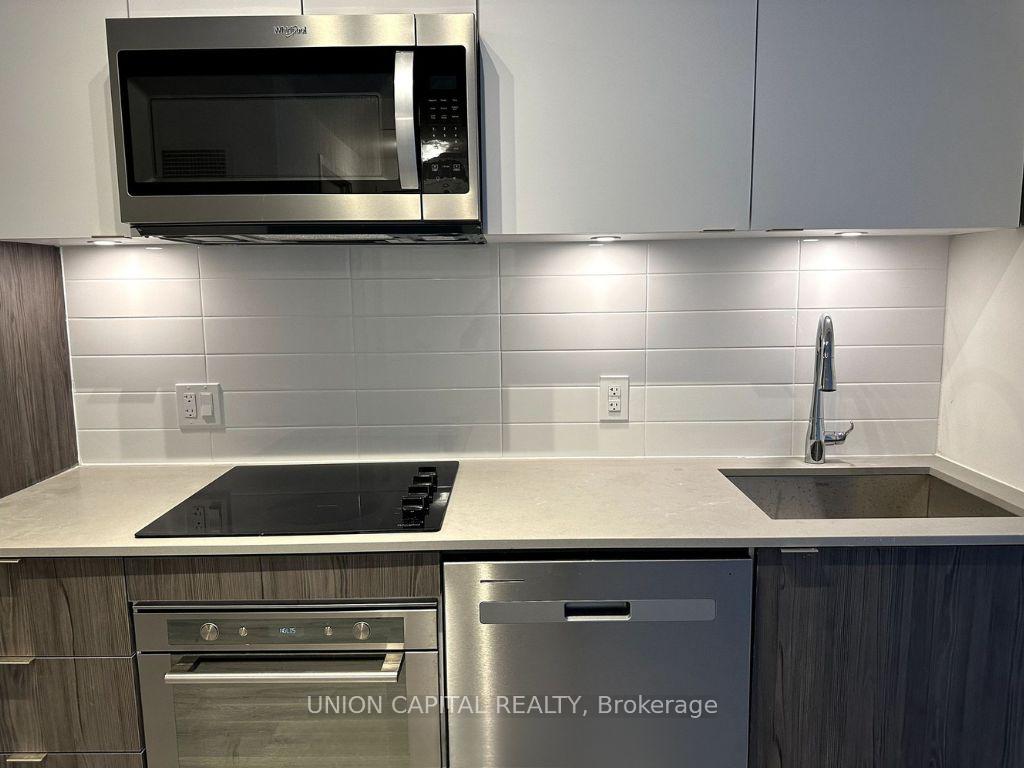 Photo 4 of Unit 831, 60 Princess Street, Toronto, Moss Park — HOMEH