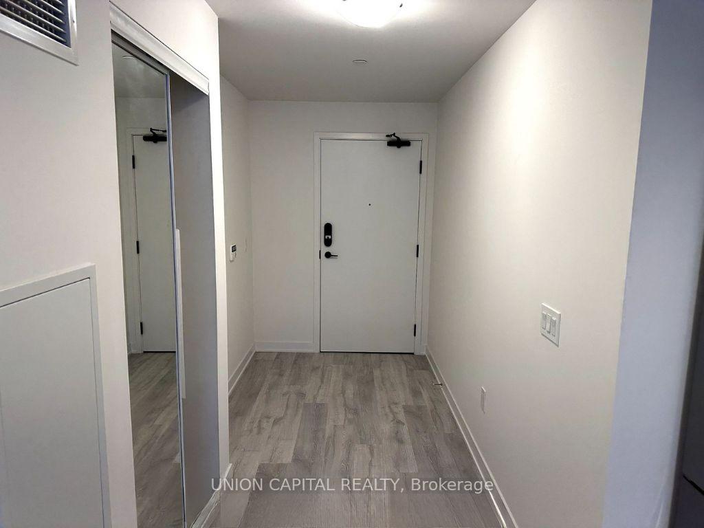Photo 5 of Unit 831, 60 Princess Street, Toronto, Moss Park — HOMEH