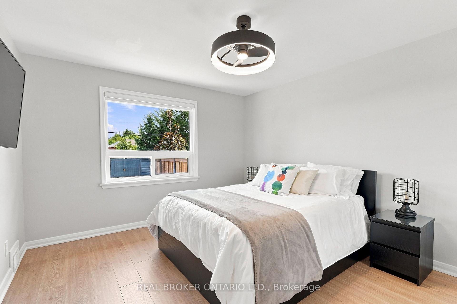 Photo 16 of 7 Allison Drive, Etobicoke, Stonegate-Queensway — HOMEH