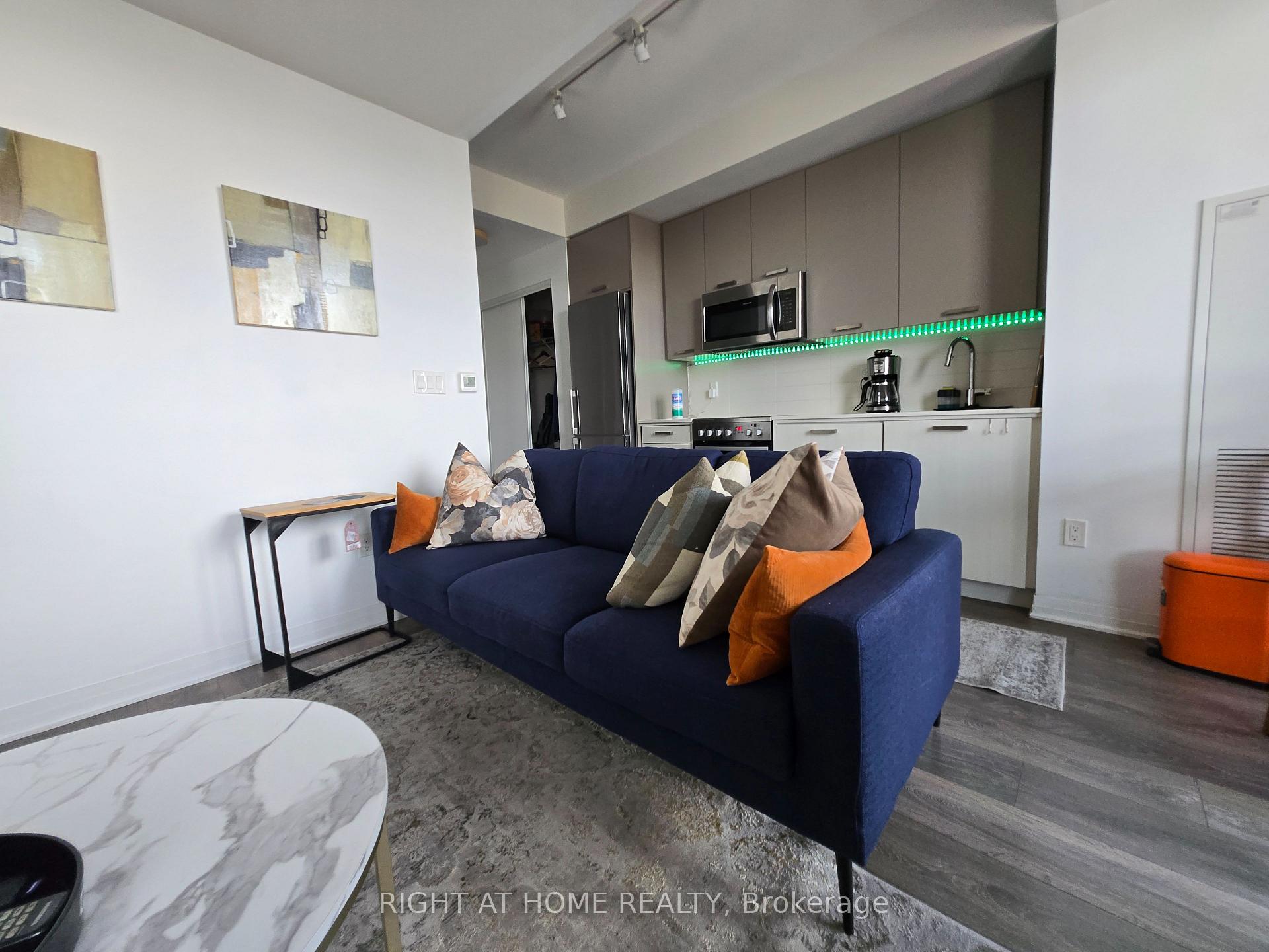 Photo 5 of Unit 715, 2301 Danforth Avenue, Toronto, East End-Danforth — HOMEH