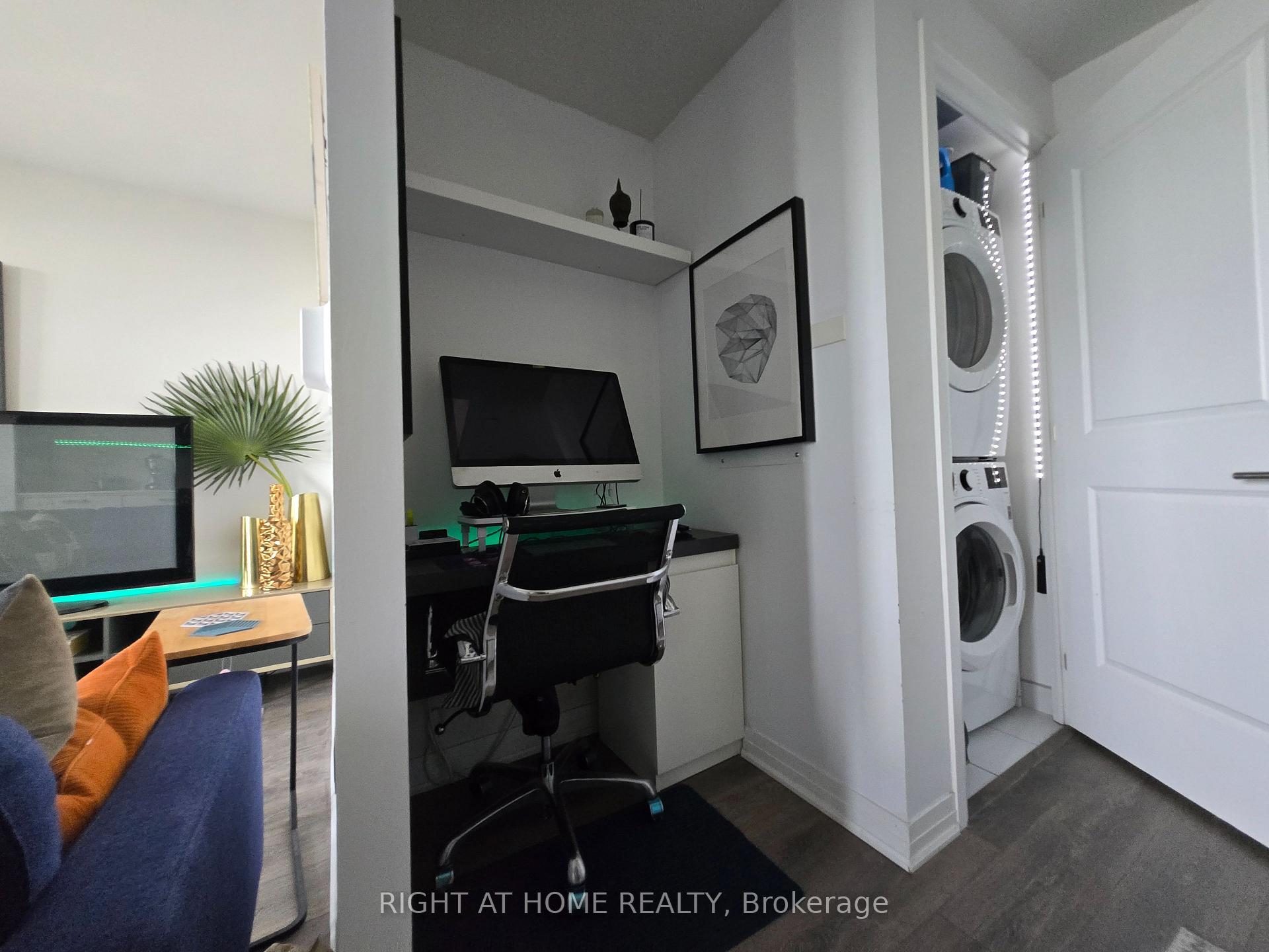 Photo 15 of Unit 715, 2301 Danforth Avenue, Toronto, East End-Danforth — HOMEH