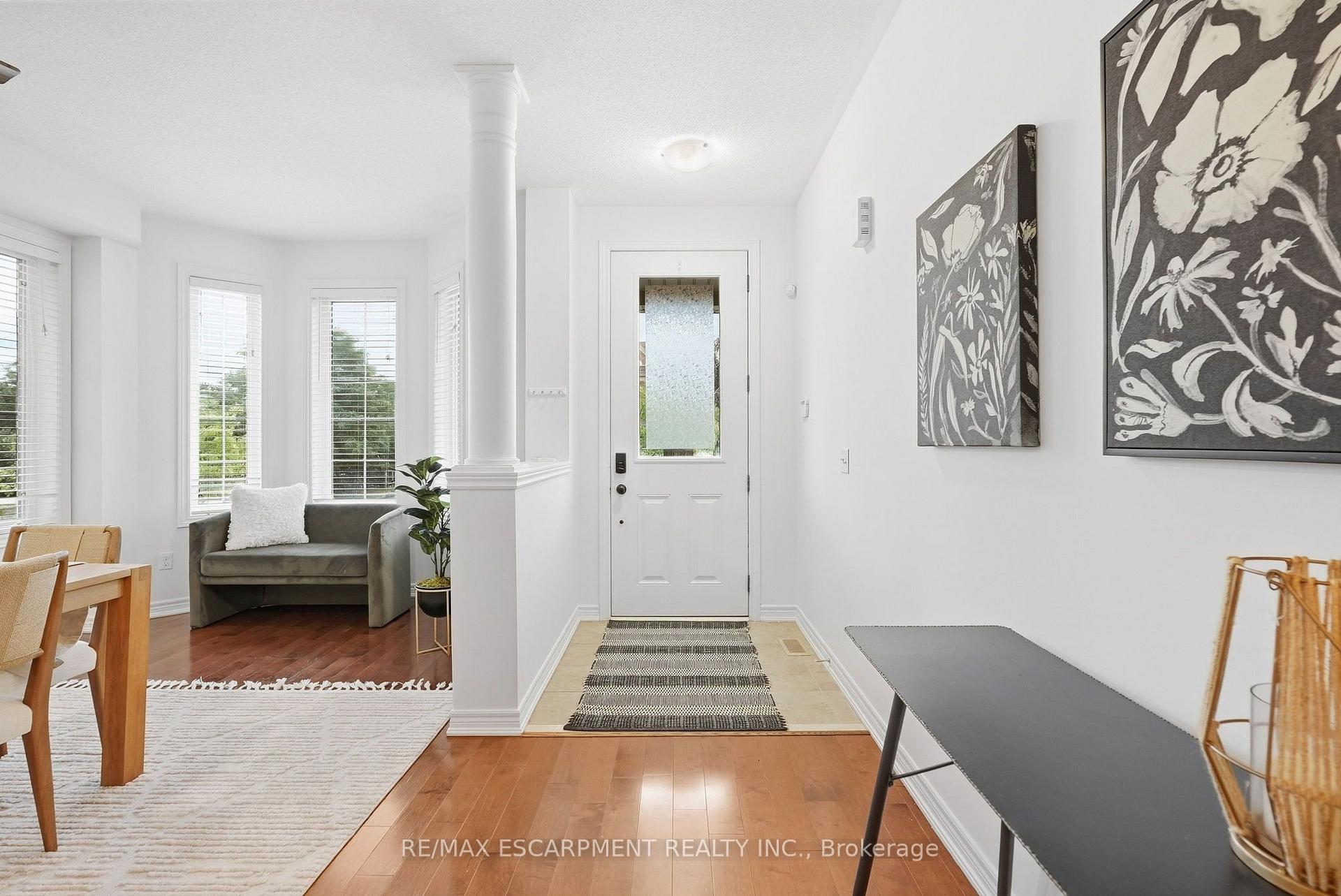 Photo 3 of 32 Wimberly Avenue, Hamilton, Waterdown — HOMEH