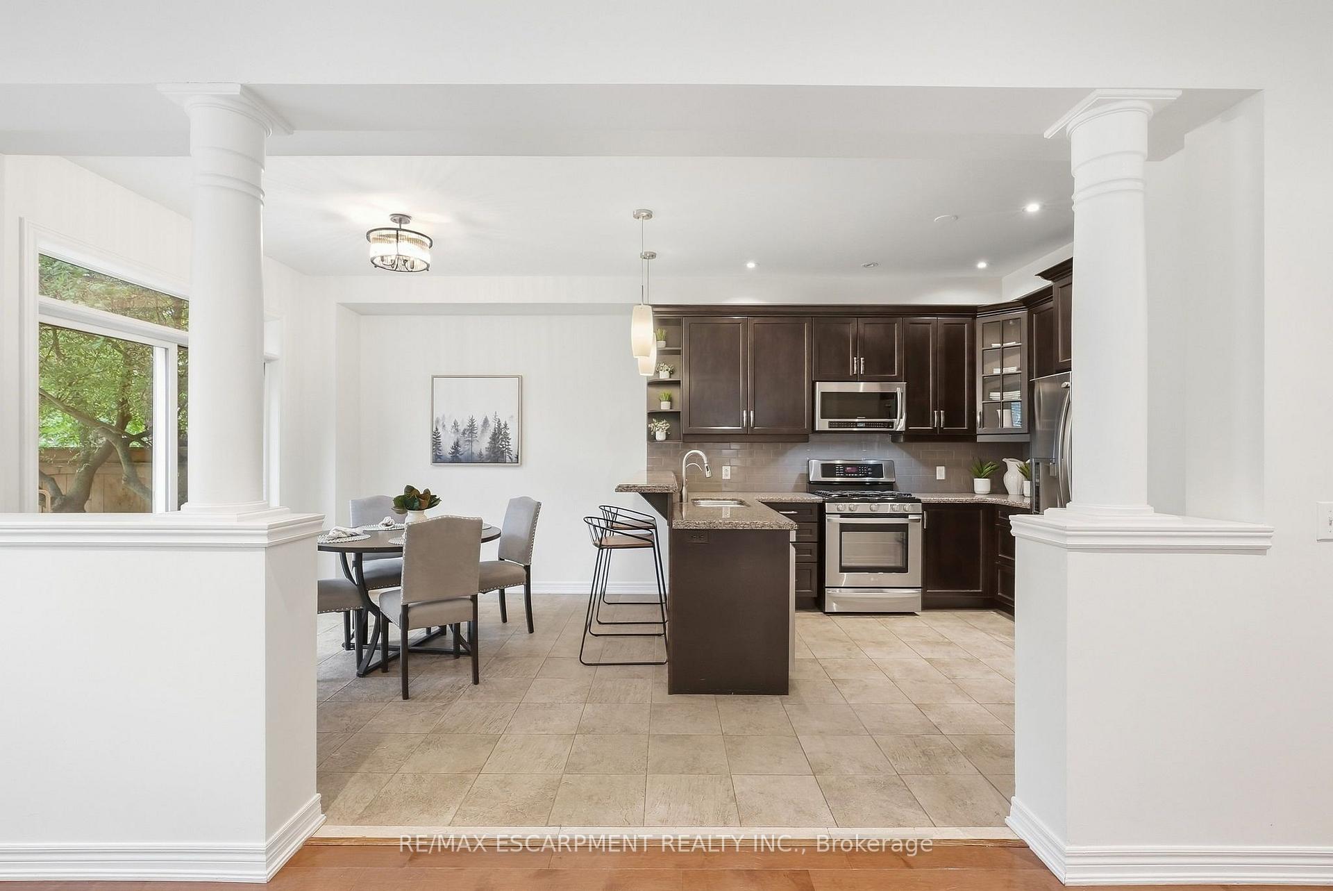 Photo 13 of 32 Wimberly Avenue, Hamilton, Waterdown — HOMEH