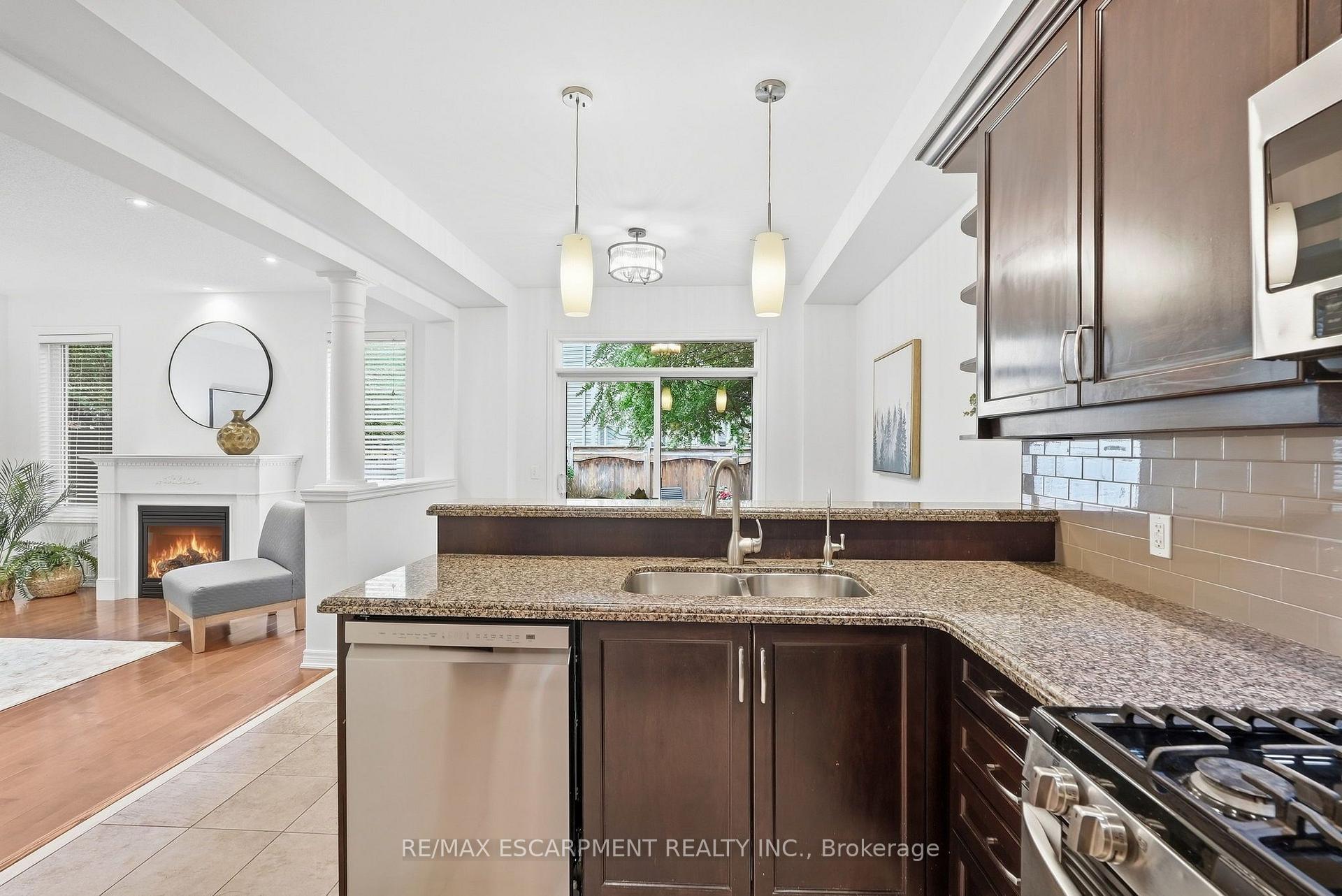 Photo 16 of 32 Wimberly Avenue, Hamilton, Waterdown — HOMEH