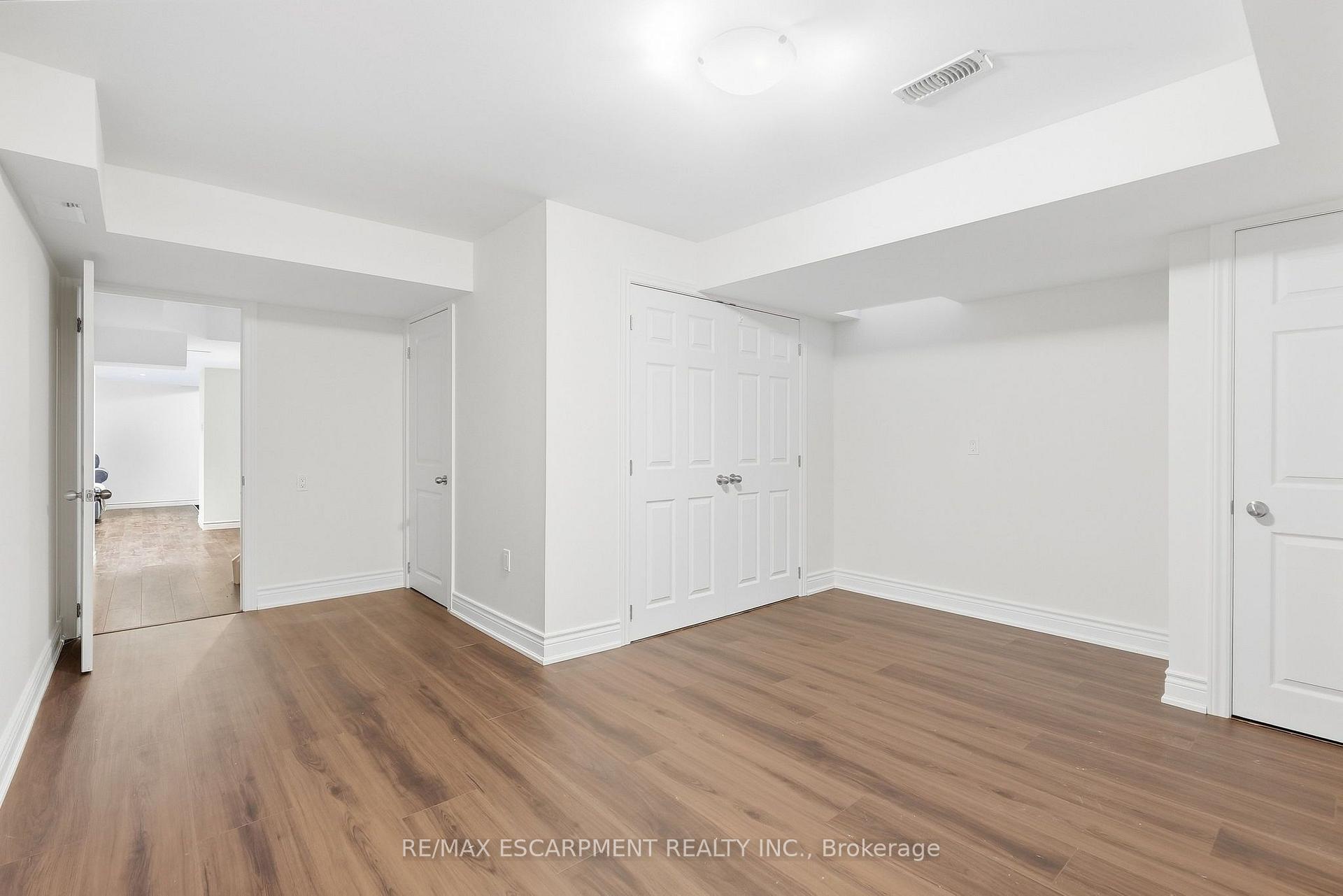 Photo 39 of 32 Wimberly Avenue, Hamilton, Waterdown — HOMEH