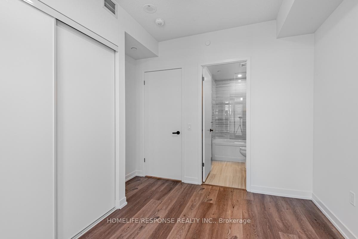 Photo 8 of Unit 1802, 225 Commerce Street, Vaughan, Vaughan Corporate Centre — HOMEH