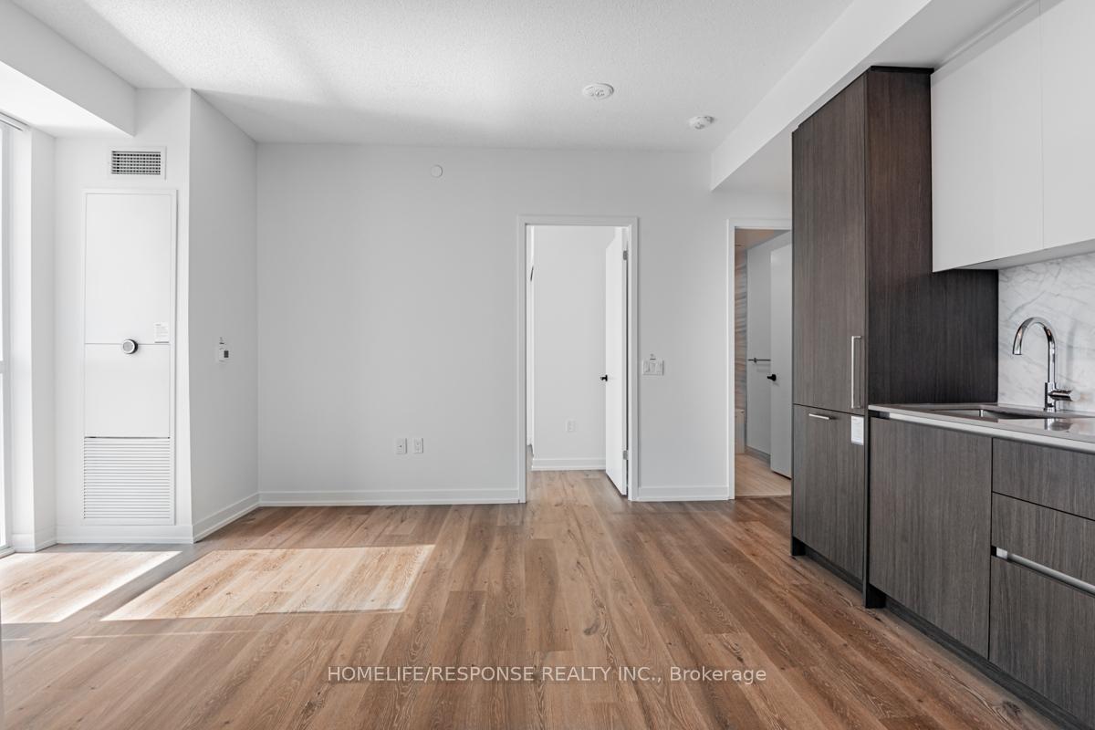 Photo 10 of Unit 1802, 225 Commerce Street, Vaughan, Vaughan Corporate Centre — HOMEH
