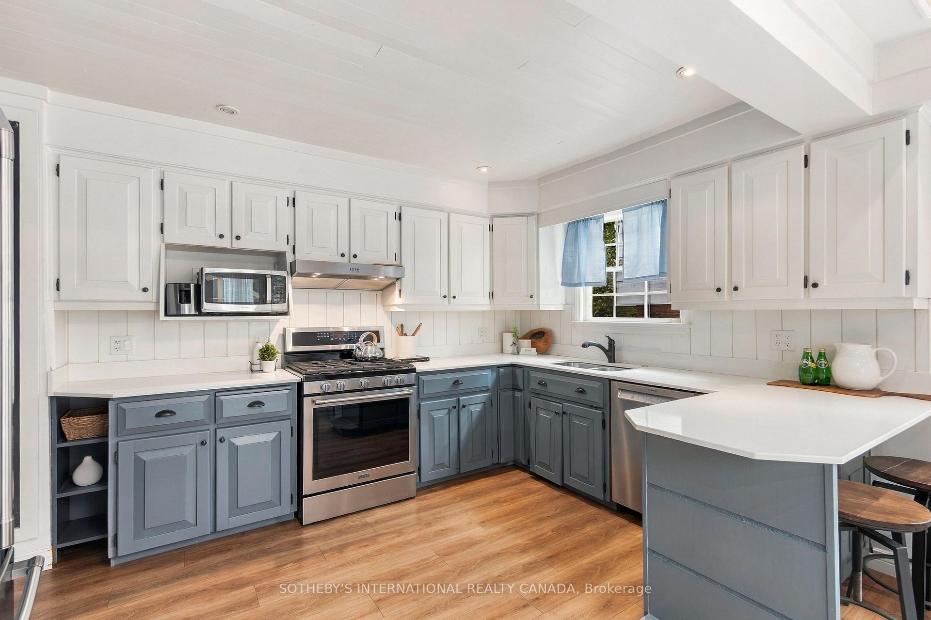 Photo 14 of 40 Valleyview Drive, Hamilton, Ancaster — HOMEH