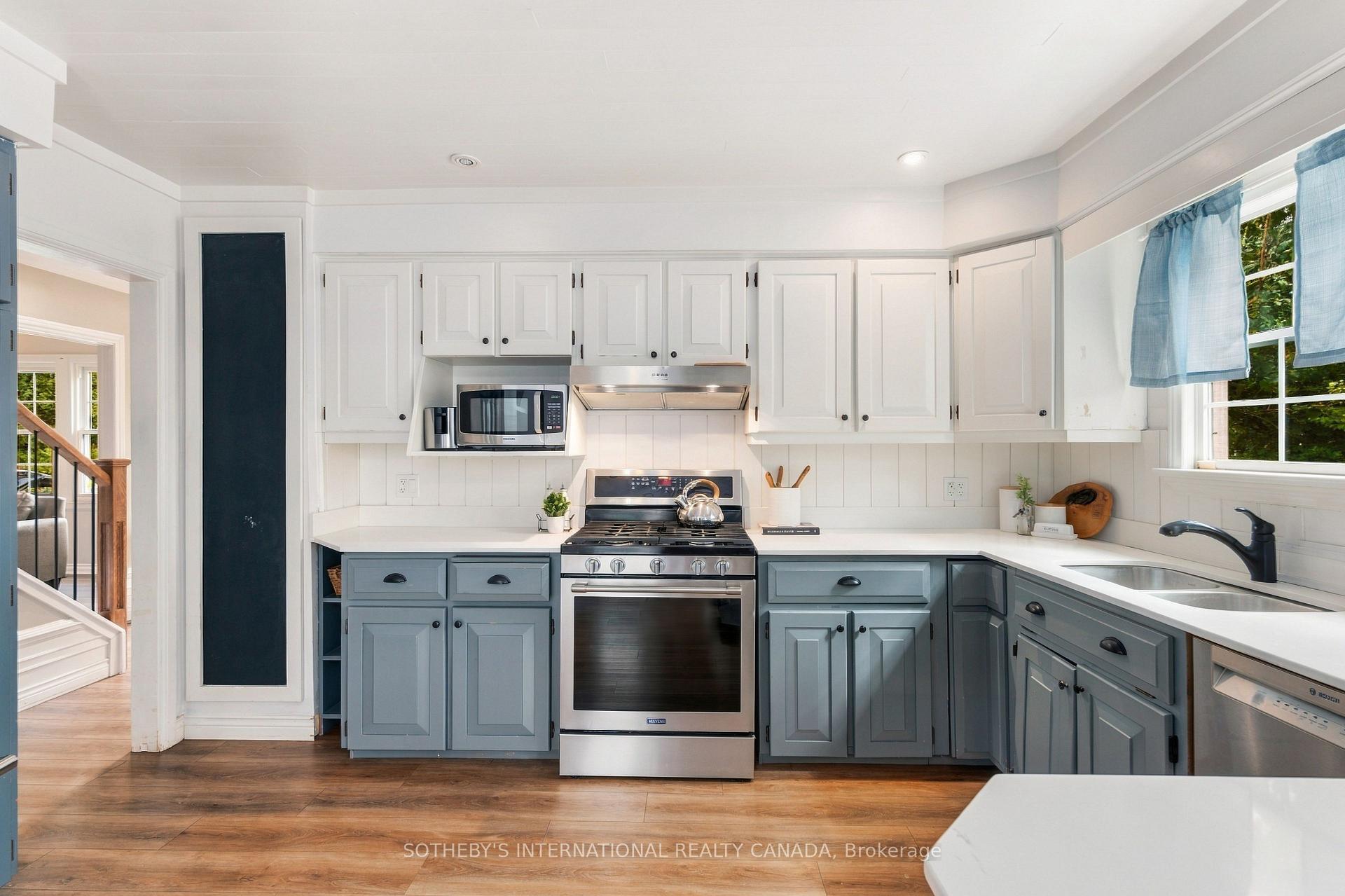 Photo 15 of 40 Valleyview Drive, Hamilton, Ancaster — HOMEH