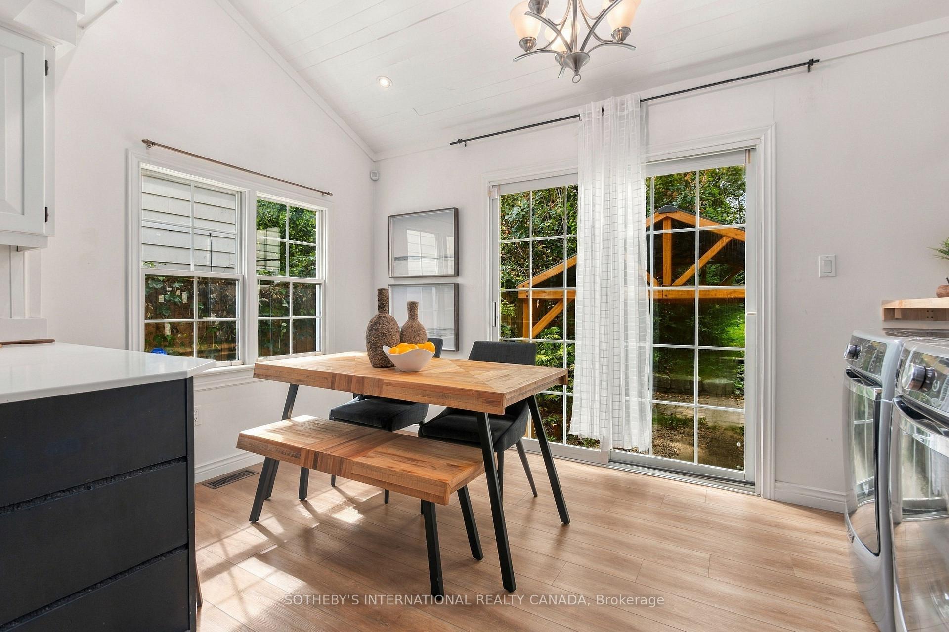 Photo 17 of 40 Valleyview Drive, Hamilton, Ancaster — HOMEH