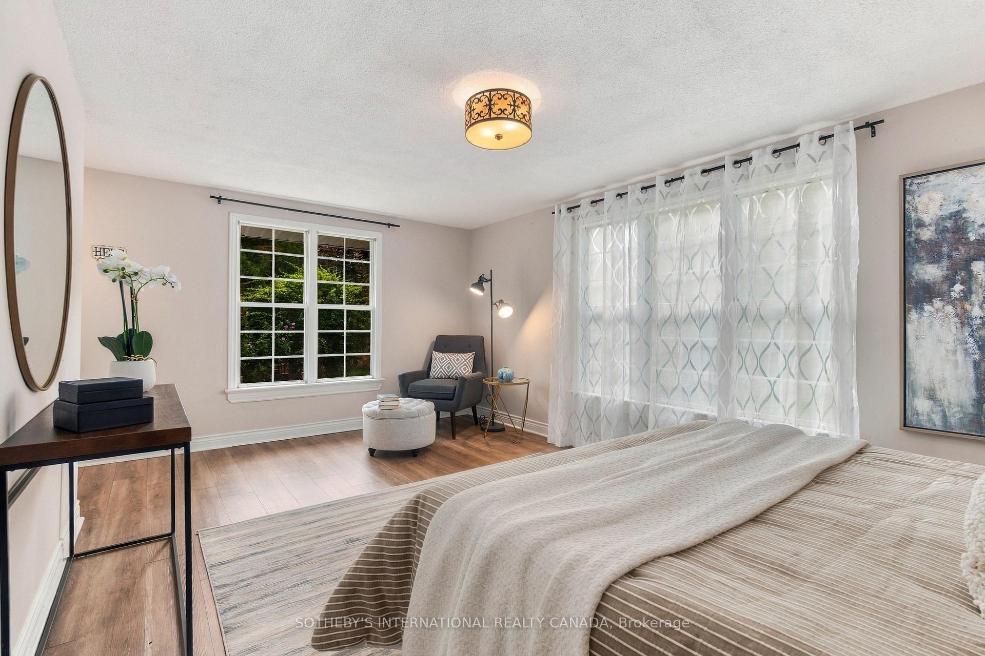 Photo 23 of 40 Valleyview Drive, Hamilton, Ancaster — HOMEH