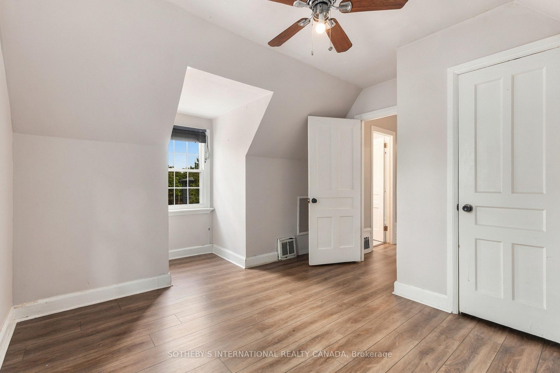 Photo 26 of 40 Valleyview Drive, Hamilton, Ancaster — HOMEH