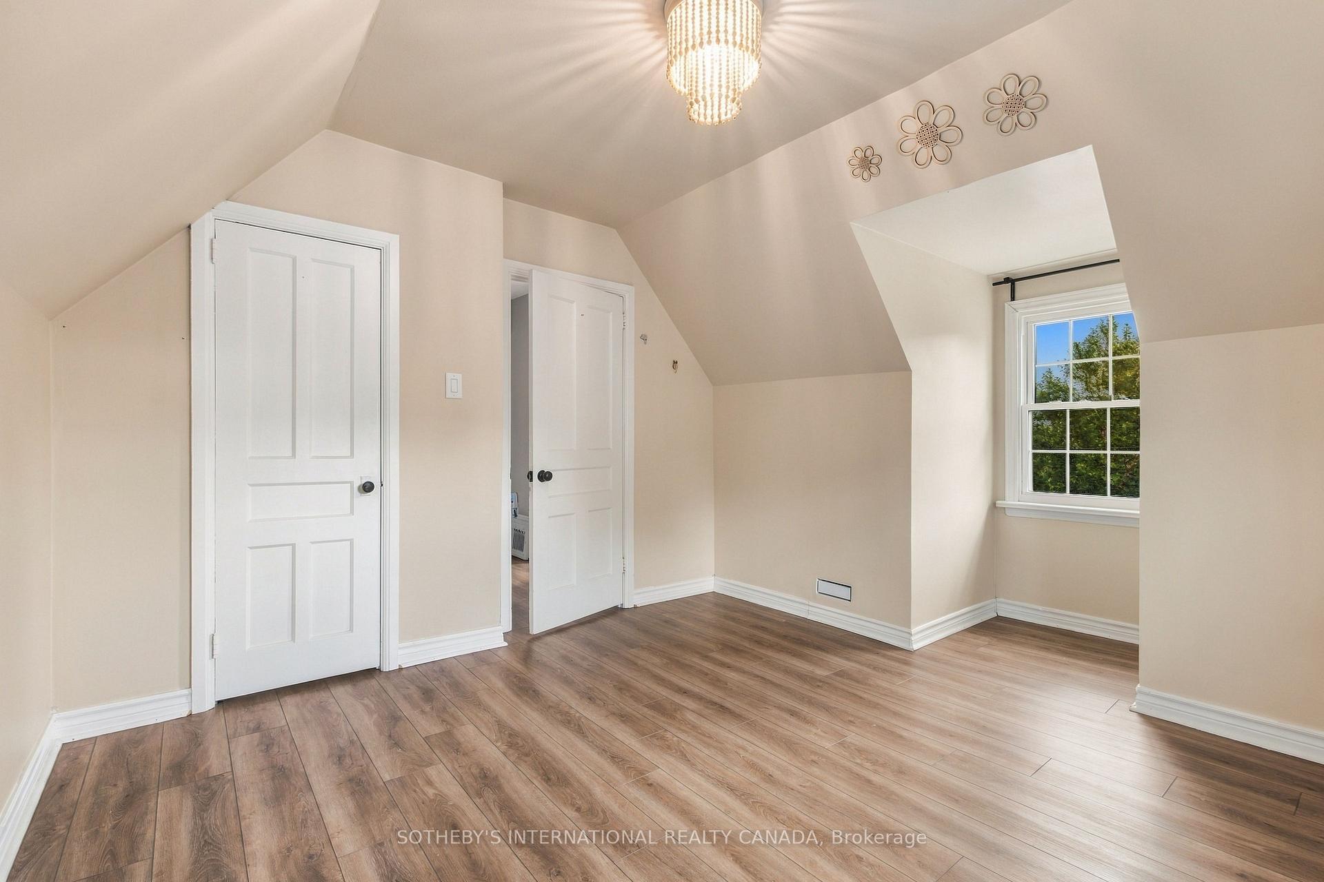 Photo 27 of 40 Valleyview Drive, Hamilton, Ancaster — HOMEH