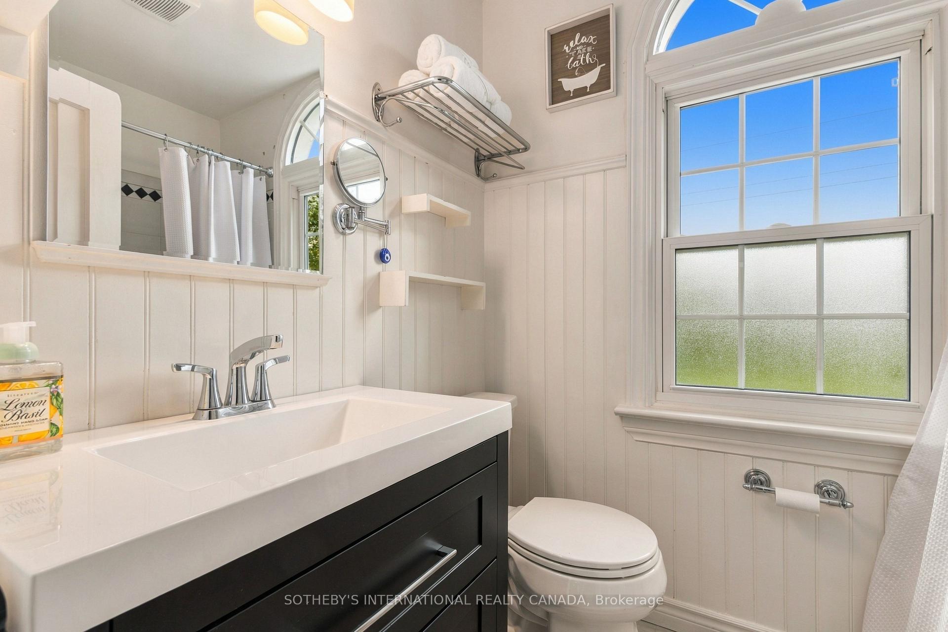 Photo 28 of 40 Valleyview Drive, Hamilton, Ancaster — HOMEH