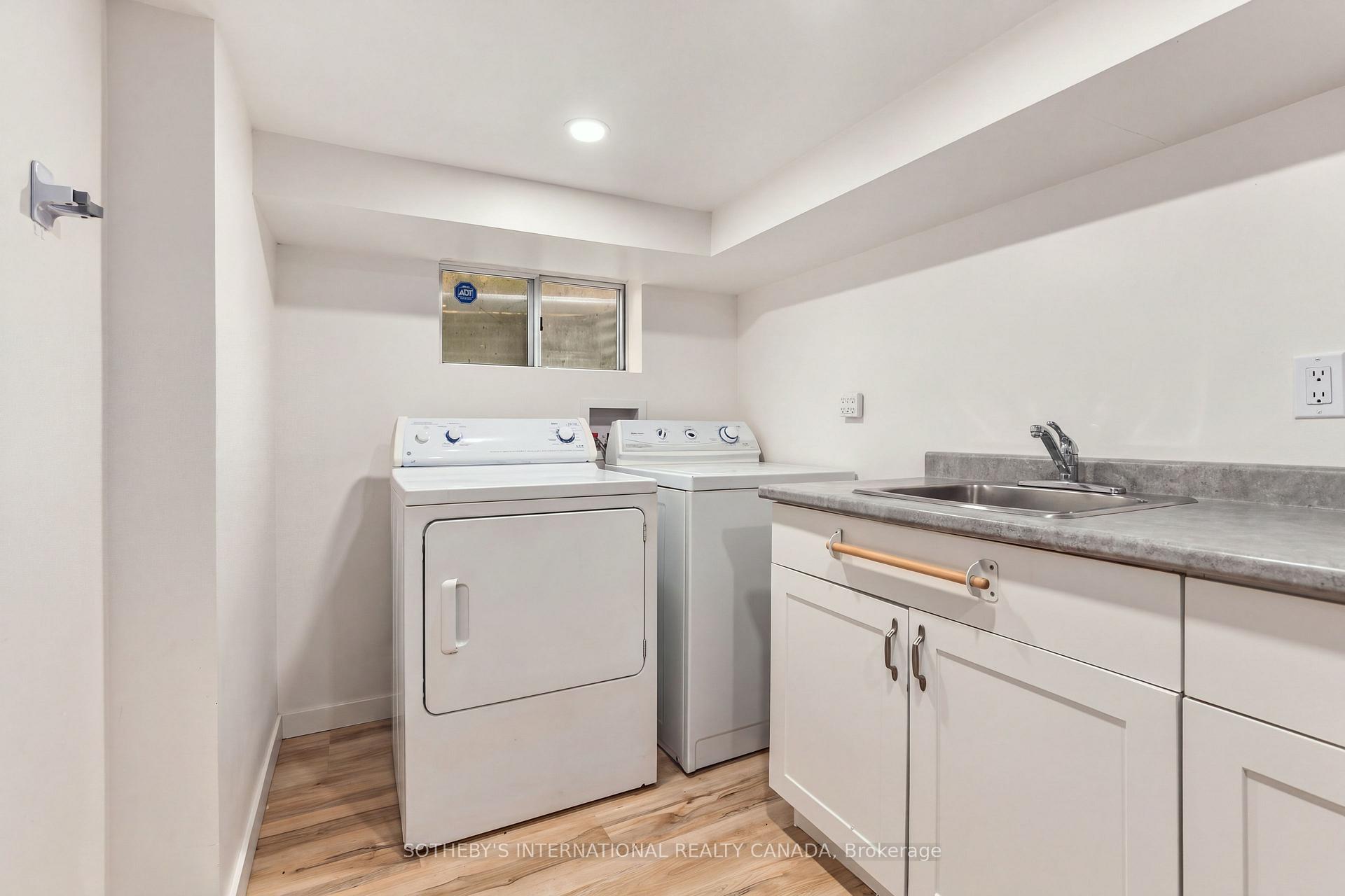 Photo 33 of 40 Valleyview Drive, Hamilton, Ancaster — HOMEH