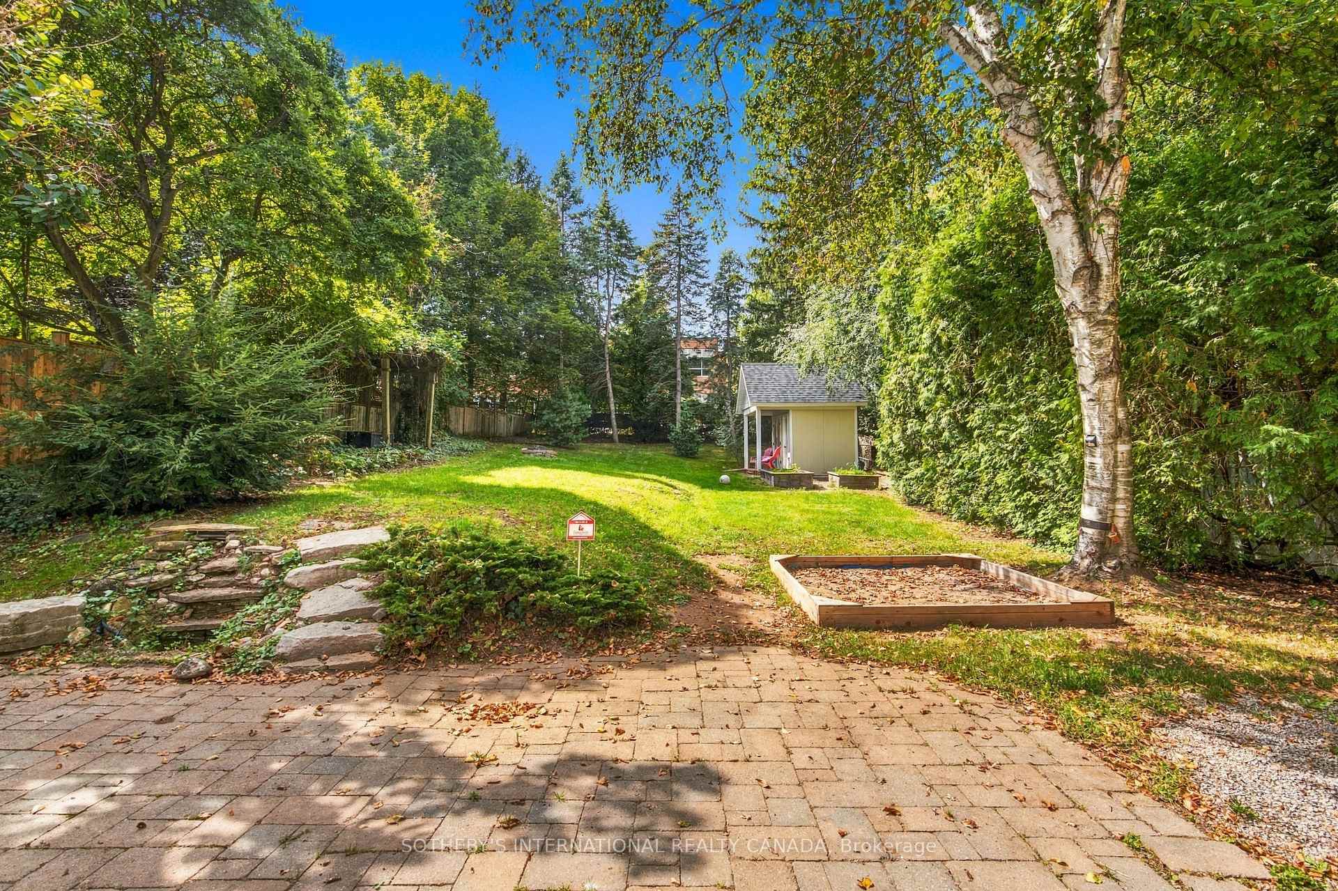 Photo 34 of 40 Valleyview Drive, Hamilton, Ancaster — HOMEH