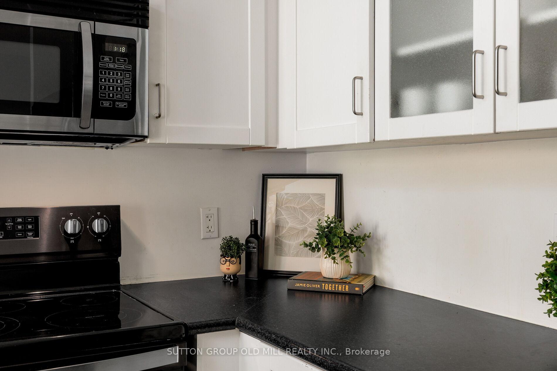Photo 20 of Unit 809, 46 Western Battery Road, Toronto, Niagara — HOMEH