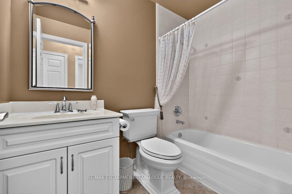 Photo 20 of 4168 Stonebridge Crescent, Burlington, Rose — HOMEH