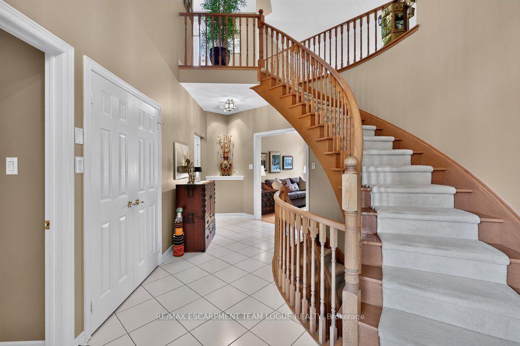 Photo 21 of 4168 Stonebridge Crescent, Burlington, Rose — HOMEH