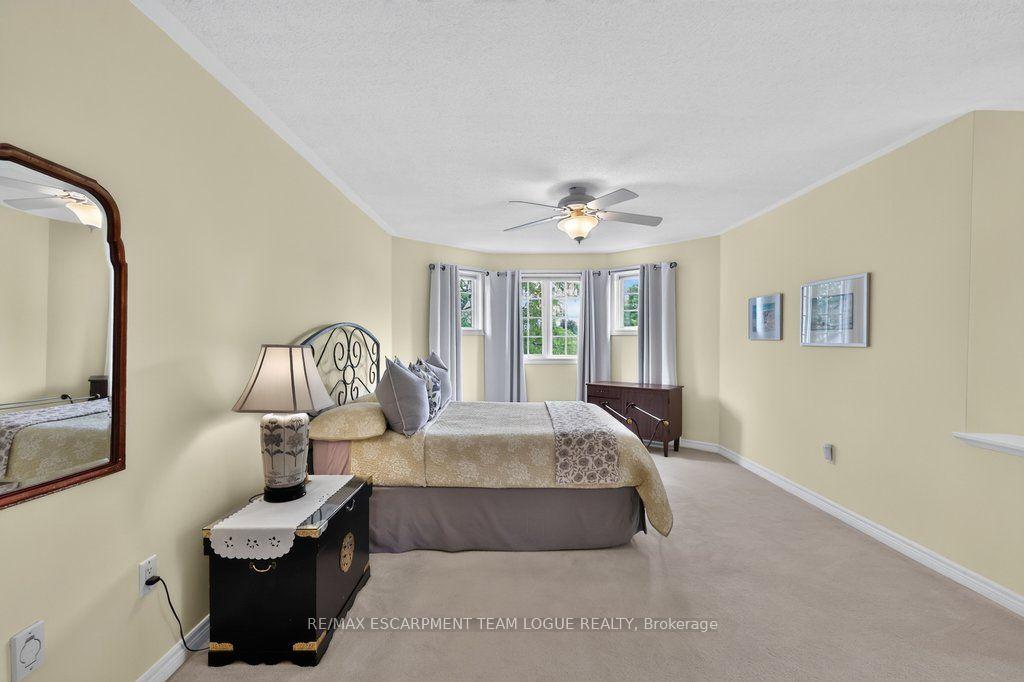 Photo 25 of 4168 Stonebridge Crescent, Burlington, Rose — HOMEH