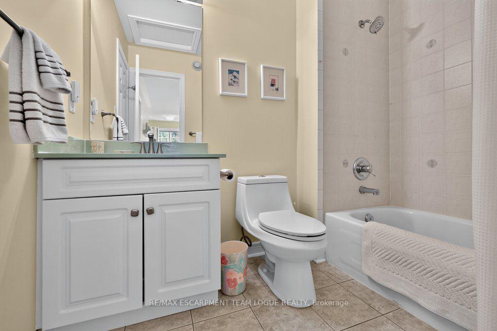 Photo 29 of 4168 Stonebridge Crescent, Burlington, Rose — HOMEH