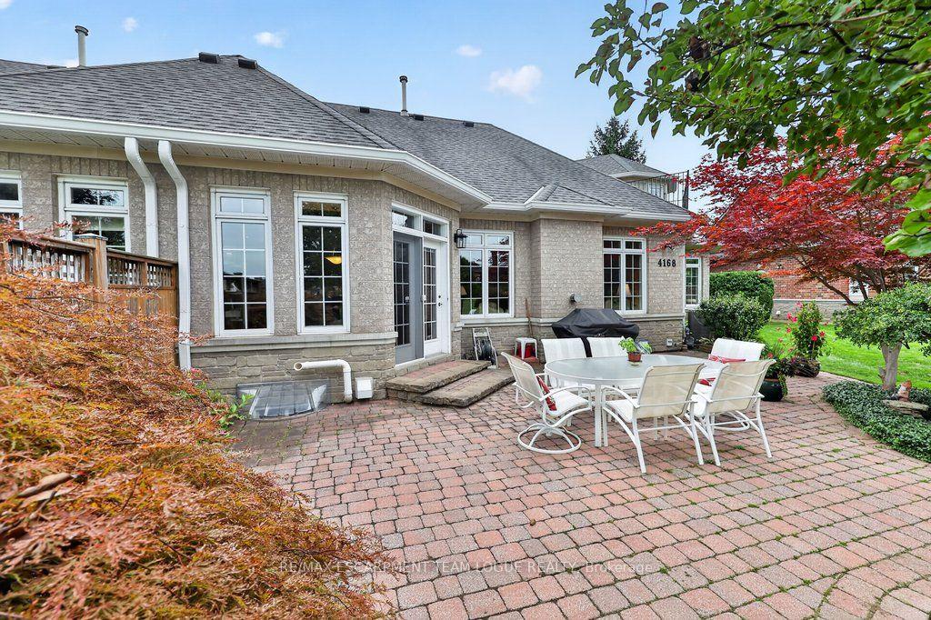 Photo 42 of 4168 Stonebridge Crescent, Burlington, Rose — HOMEH