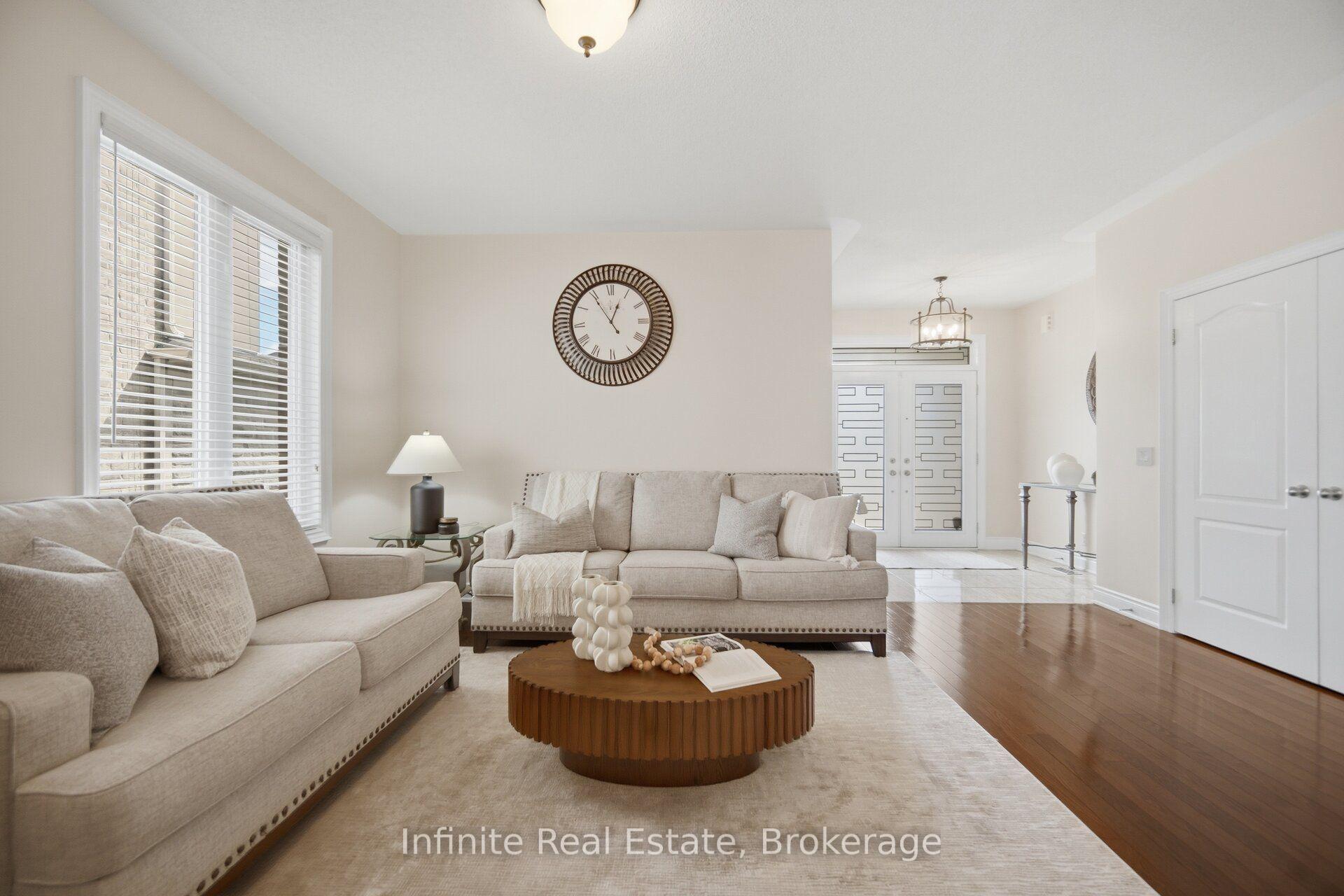 Photo 5 of 32 Bear Run Road, Brampton, Credit Valley — HOMEH