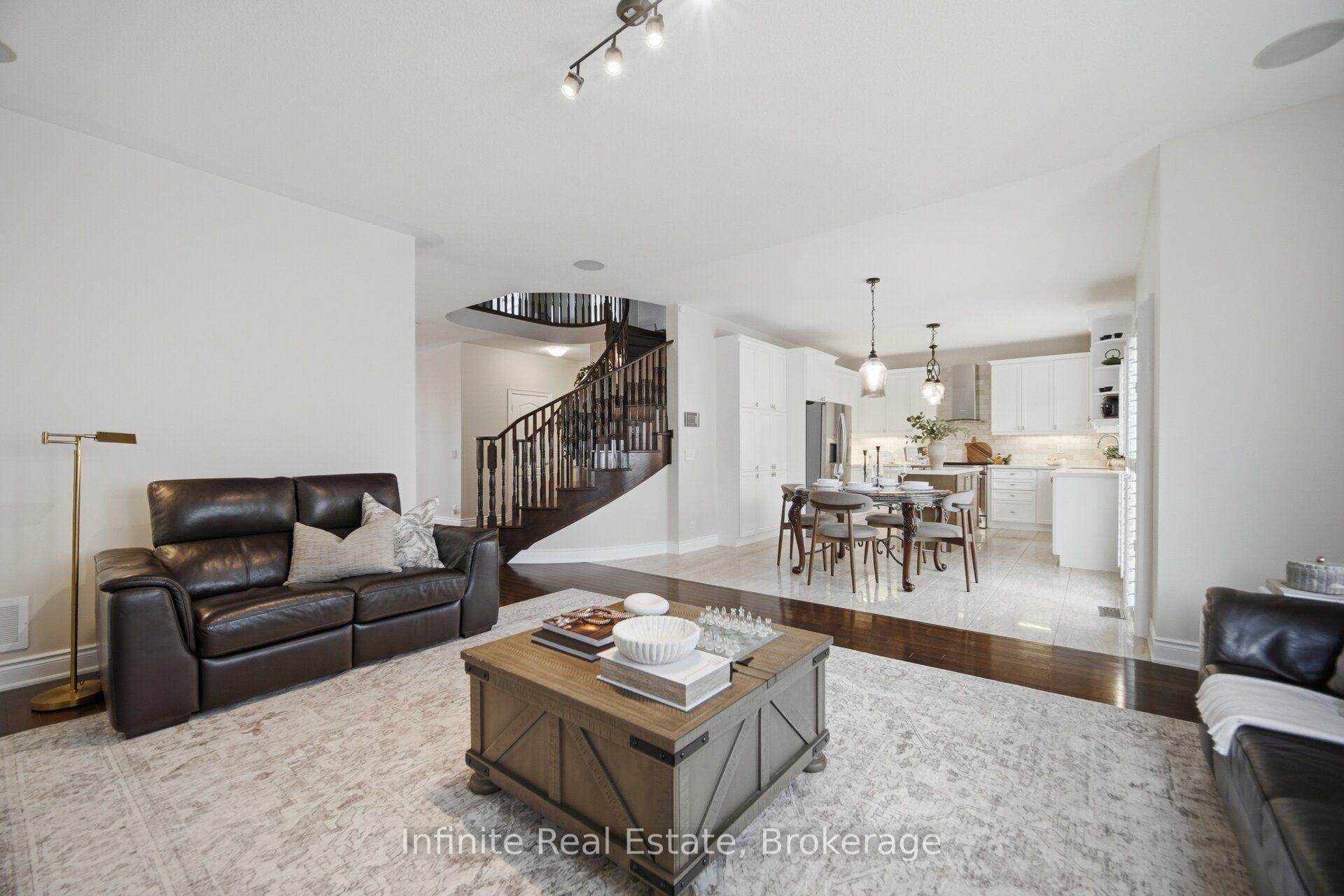 Photo 9 of 32 Bear Run Road, Brampton, Credit Valley — HOMEH