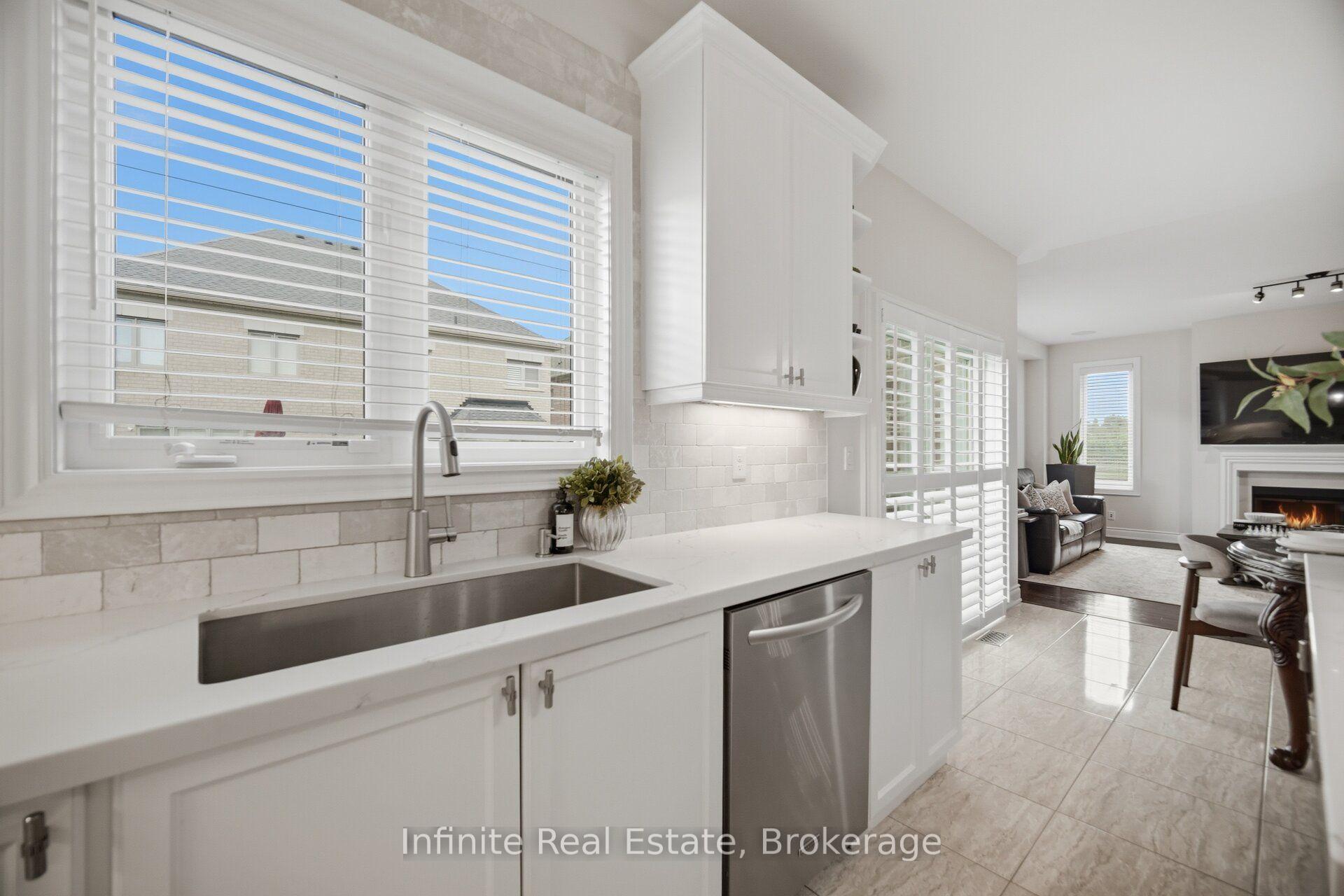 Photo 13 of 32 Bear Run Road, Brampton, Credit Valley — HOMEH