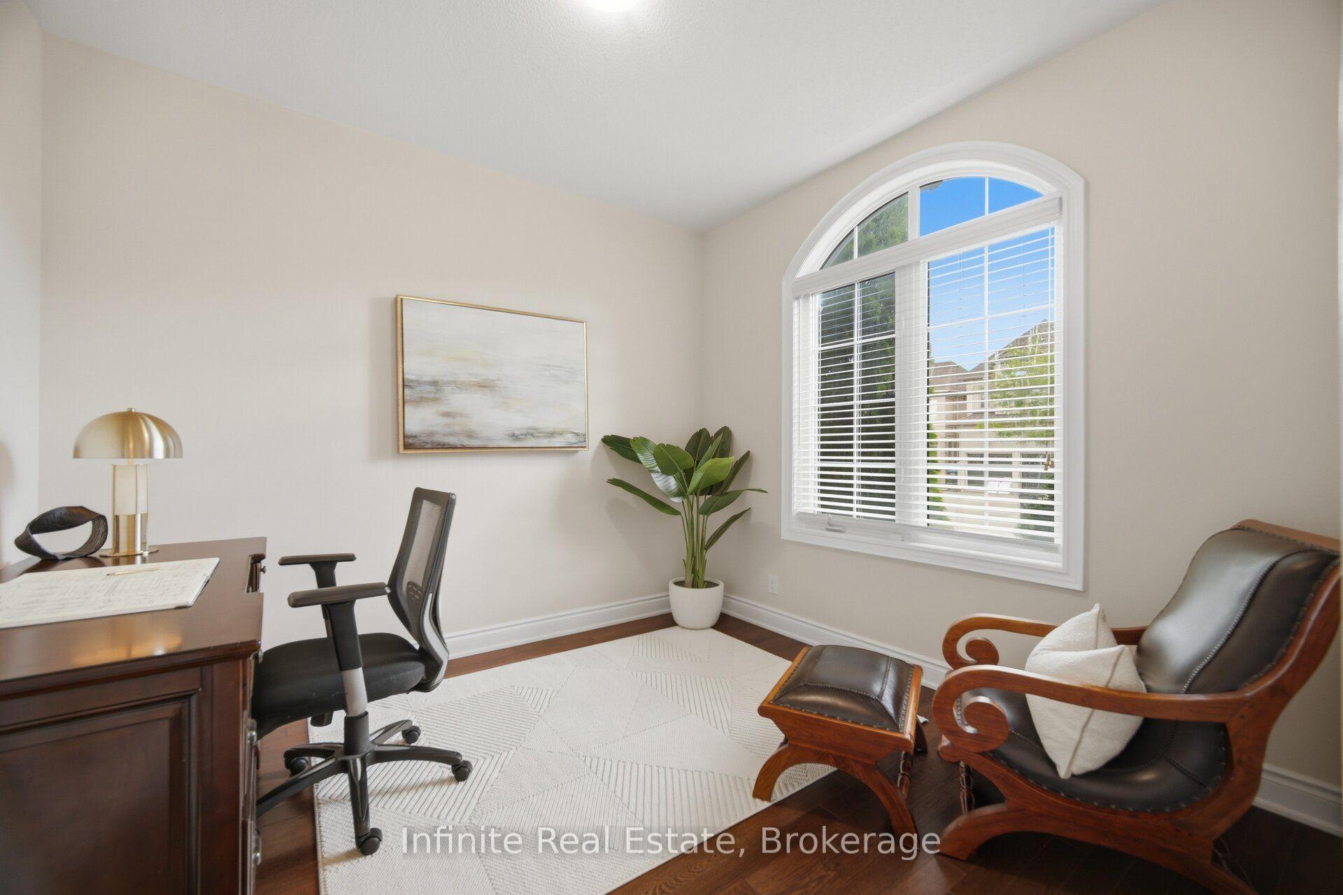 Photo 15 of 32 Bear Run Road, Brampton, Credit Valley — HOMEH
