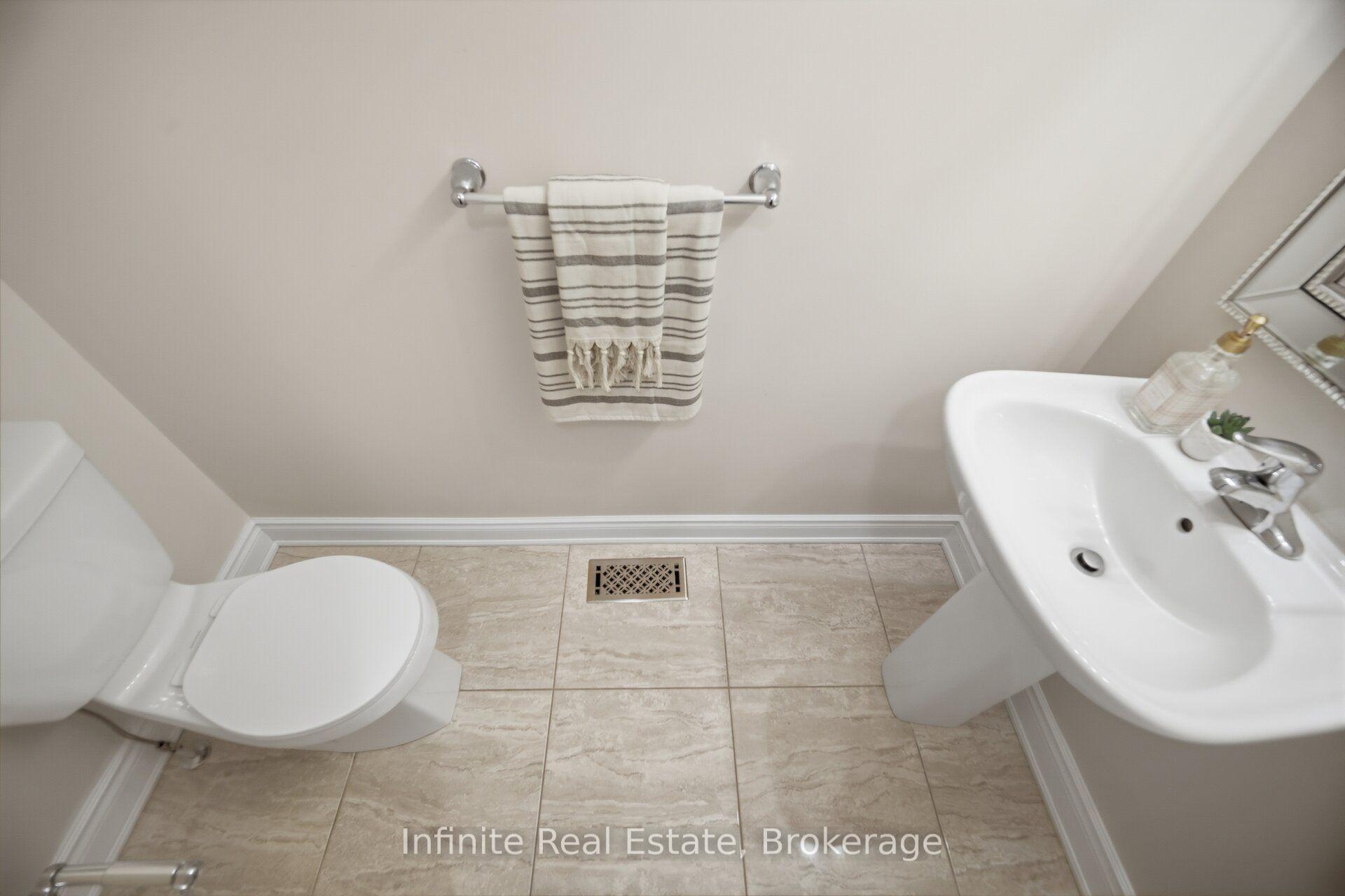 Photo 16 of 32 Bear Run Road, Brampton, Credit Valley — HOMEH