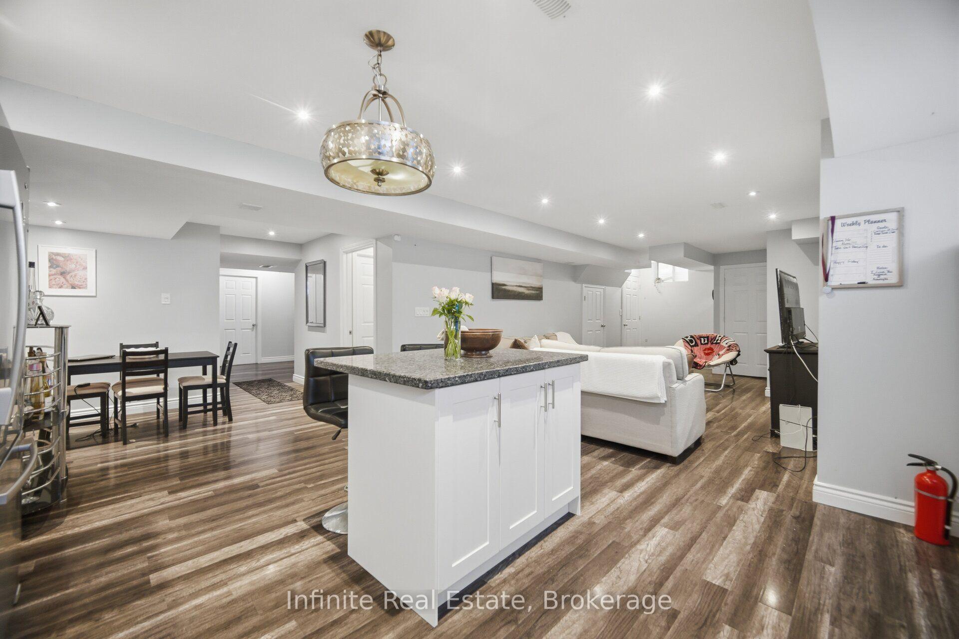Photo 37 of 32 Bear Run Road, Brampton, Credit Valley — HOMEH