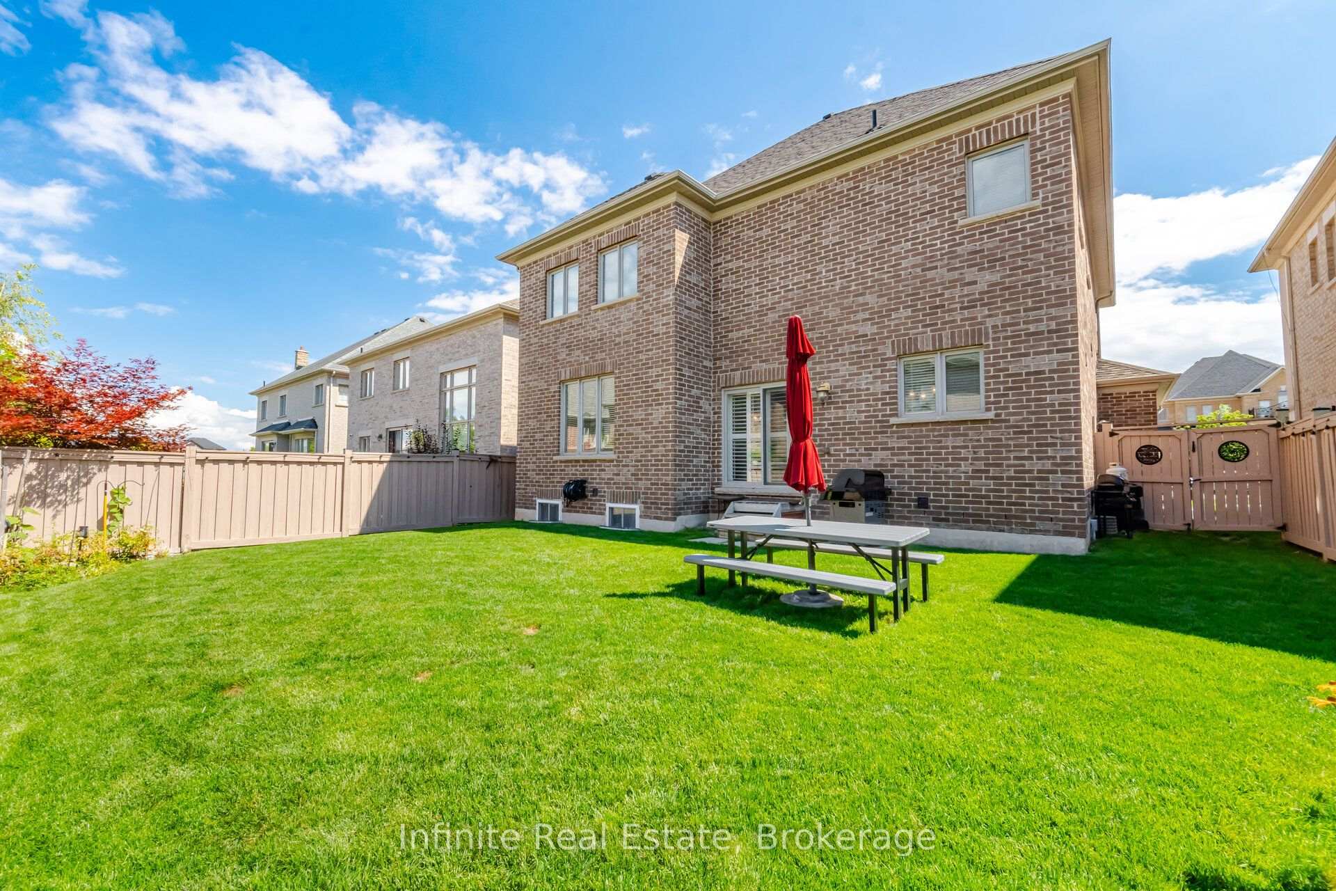 Photo 42 of 32 Bear Run Road, Brampton, Credit Valley — HOMEH
