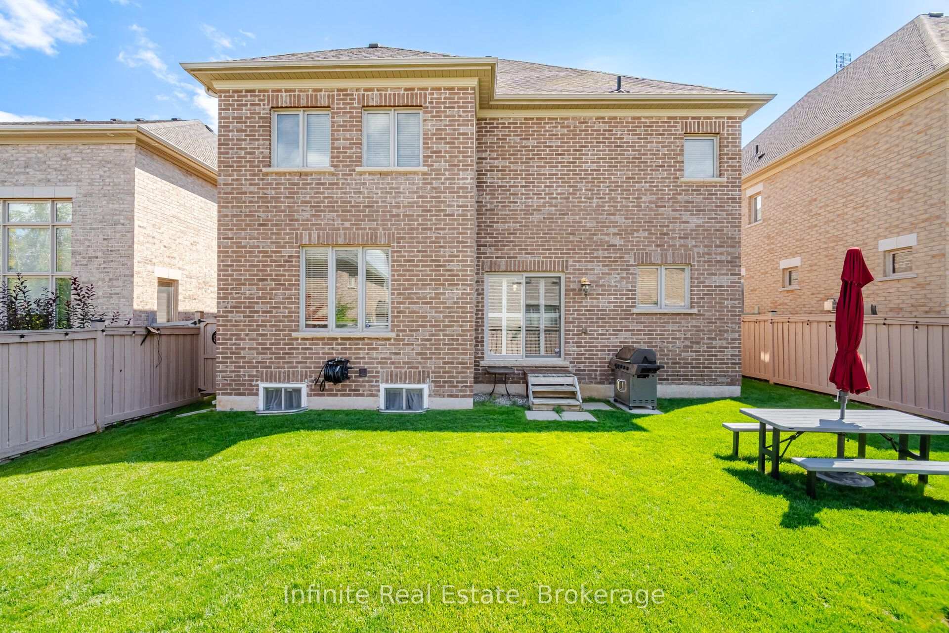 Photo 43 of 32 Bear Run Road, Brampton, Credit Valley — HOMEH
