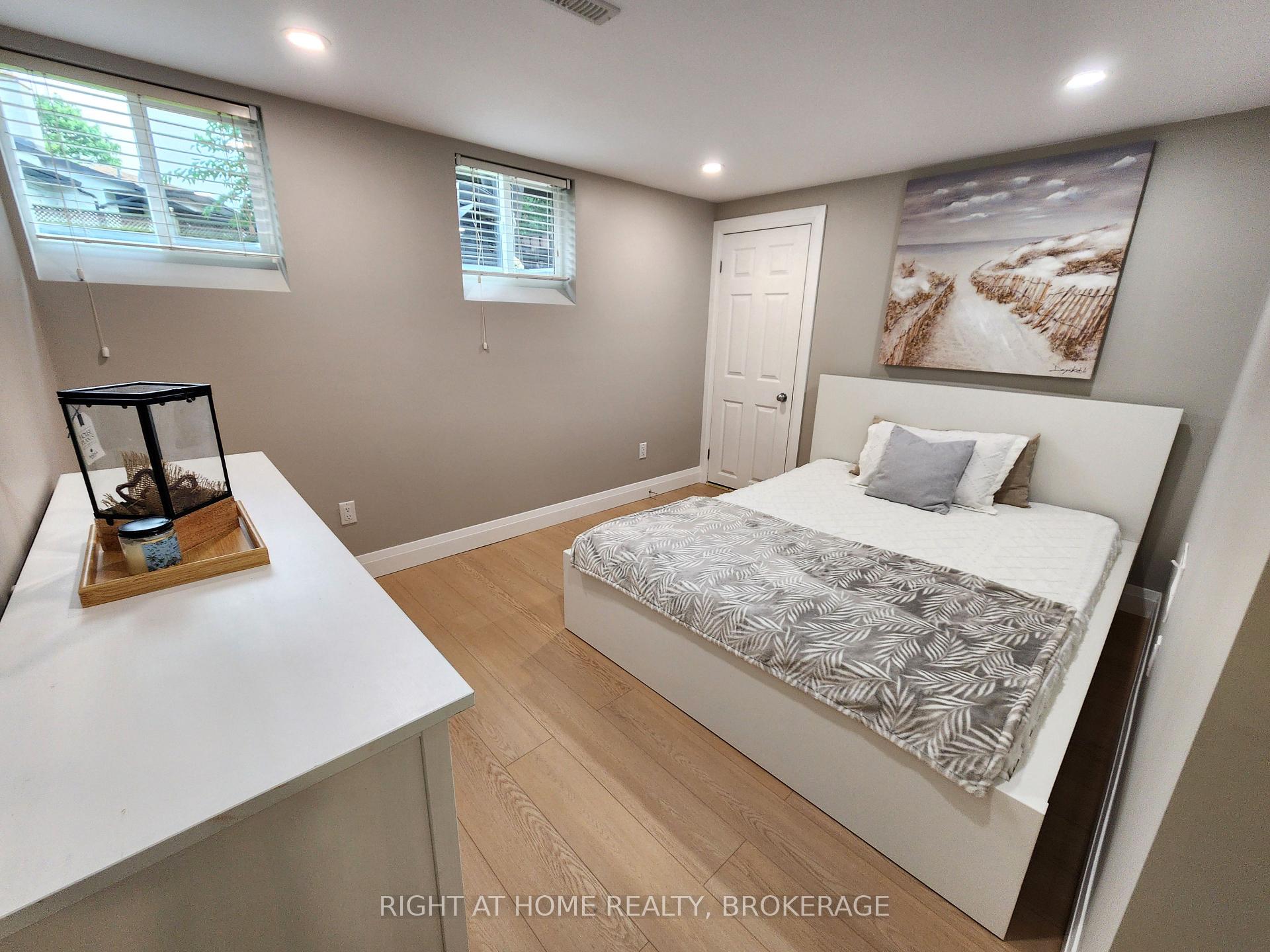 Photo 23 of 34 Densgrove Drive, St. Catharines, Vine/Linwell — HOMEH