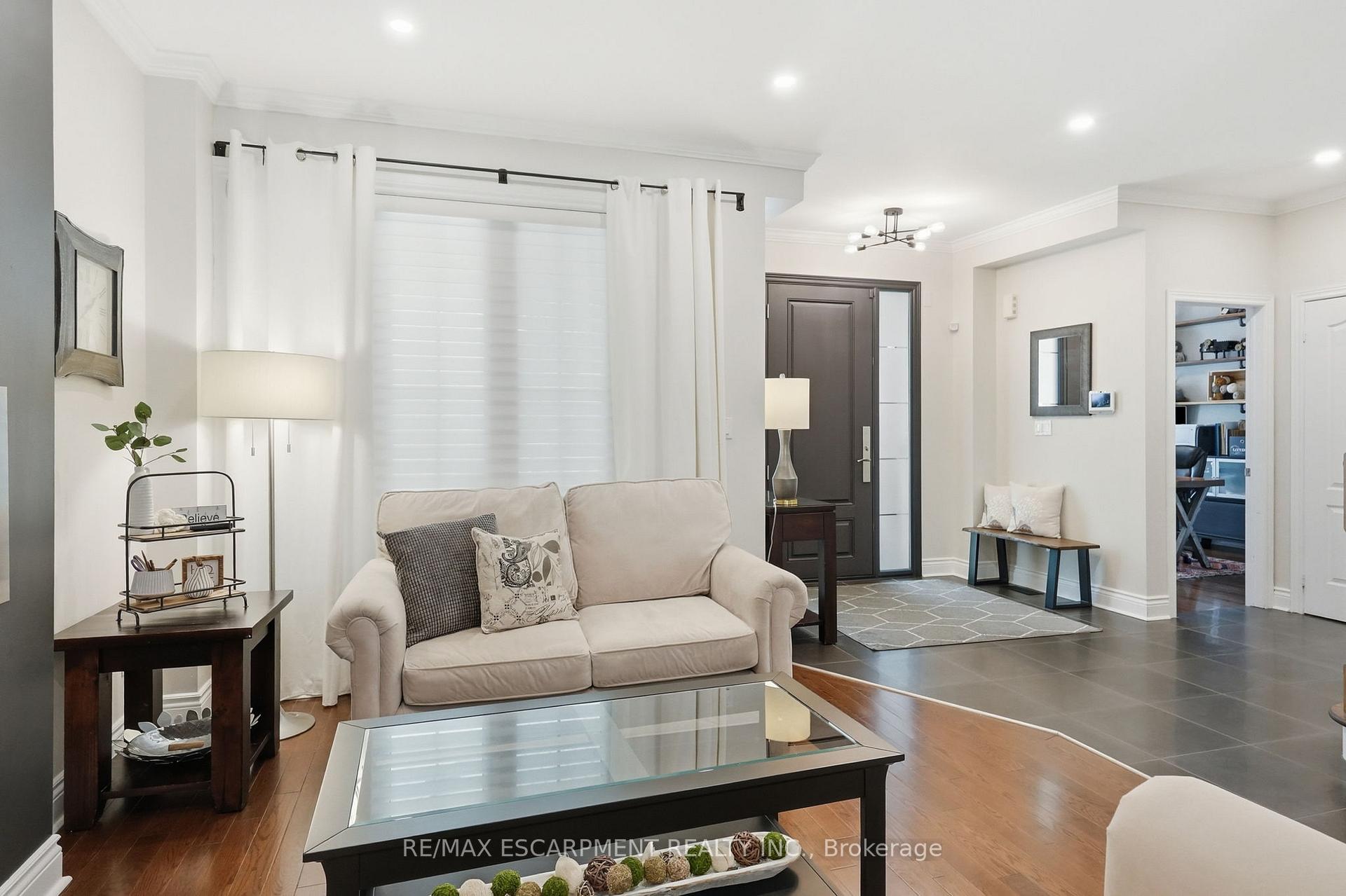 Photo 7 of 5347 Jameson Crescent, Burlington, Orchard — HOMEH