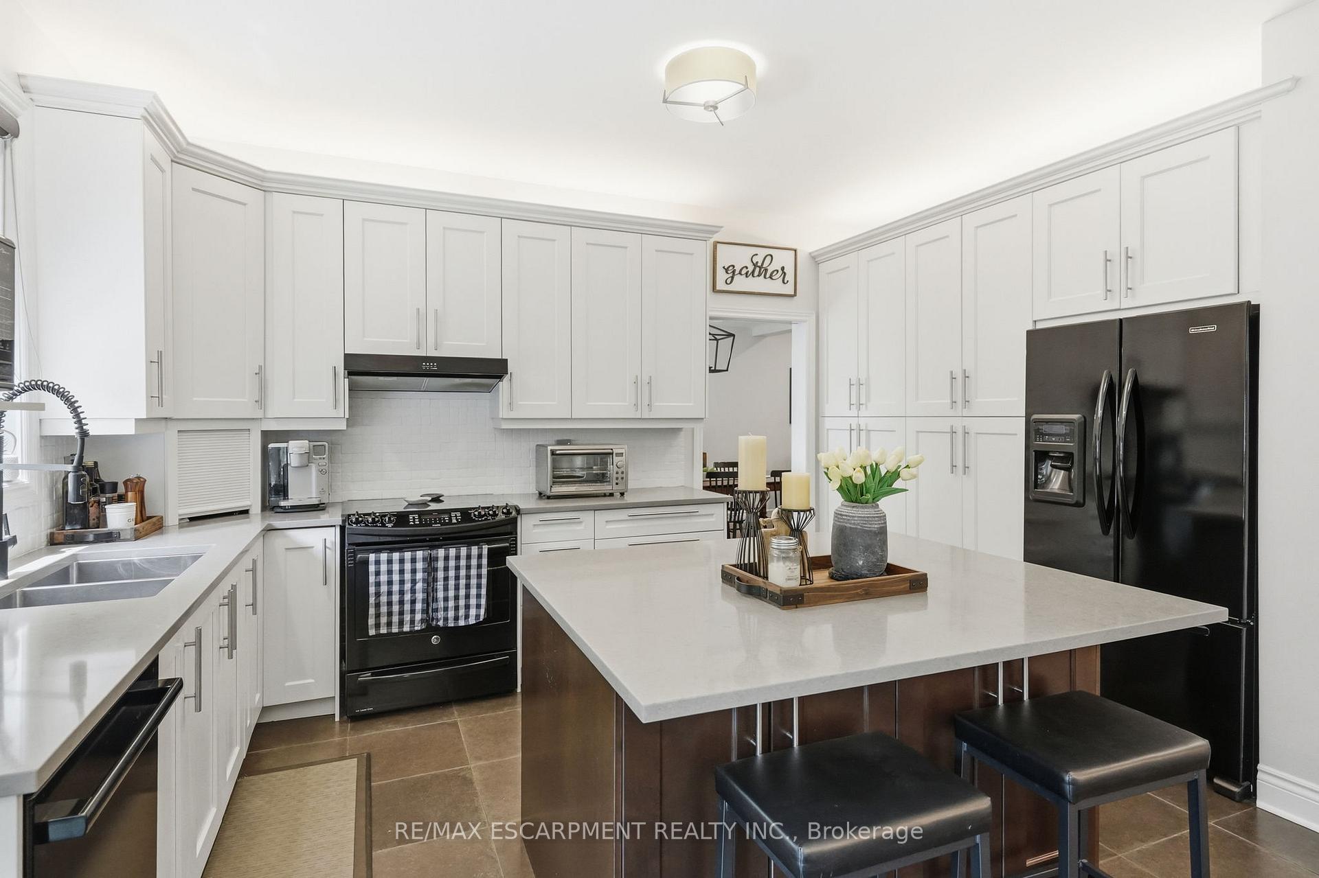 Photo 10 of 5347 Jameson Crescent, Burlington, Orchard — HOMEH