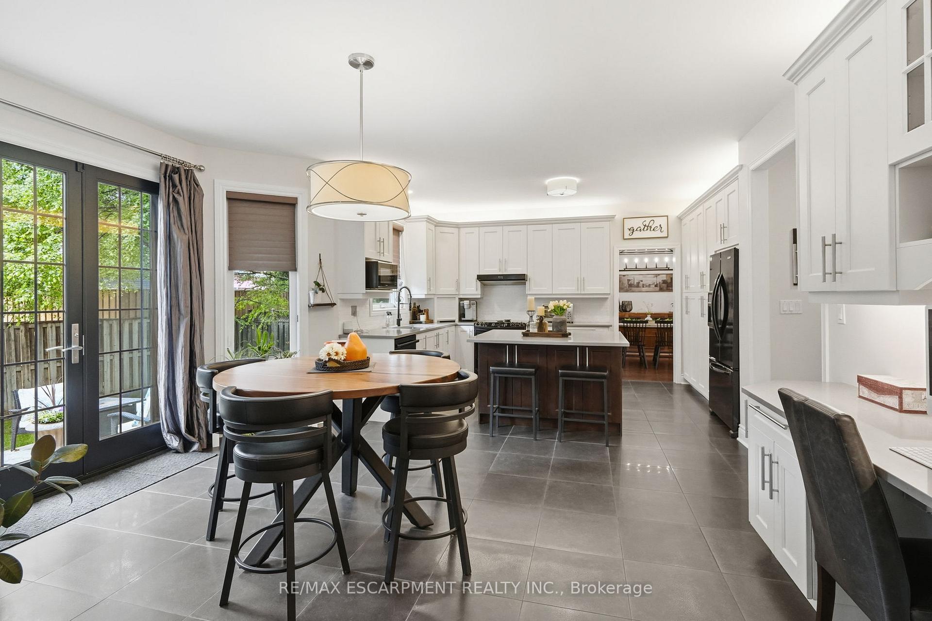 Photo 11 of 5347 Jameson Crescent, Burlington, Orchard — HOMEH