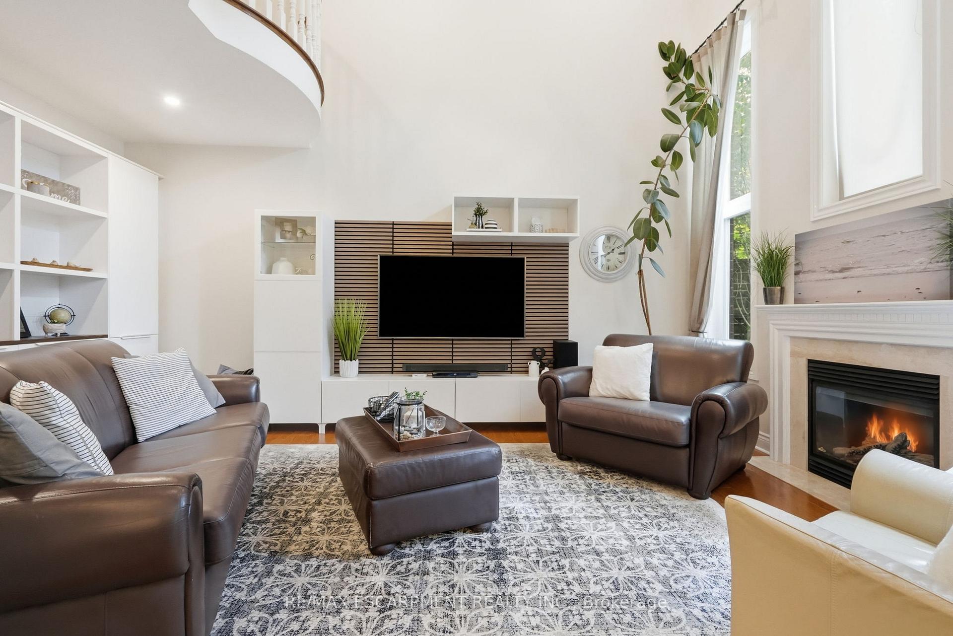 Photo 12 of 5347 Jameson Crescent, Burlington, Orchard — HOMEH