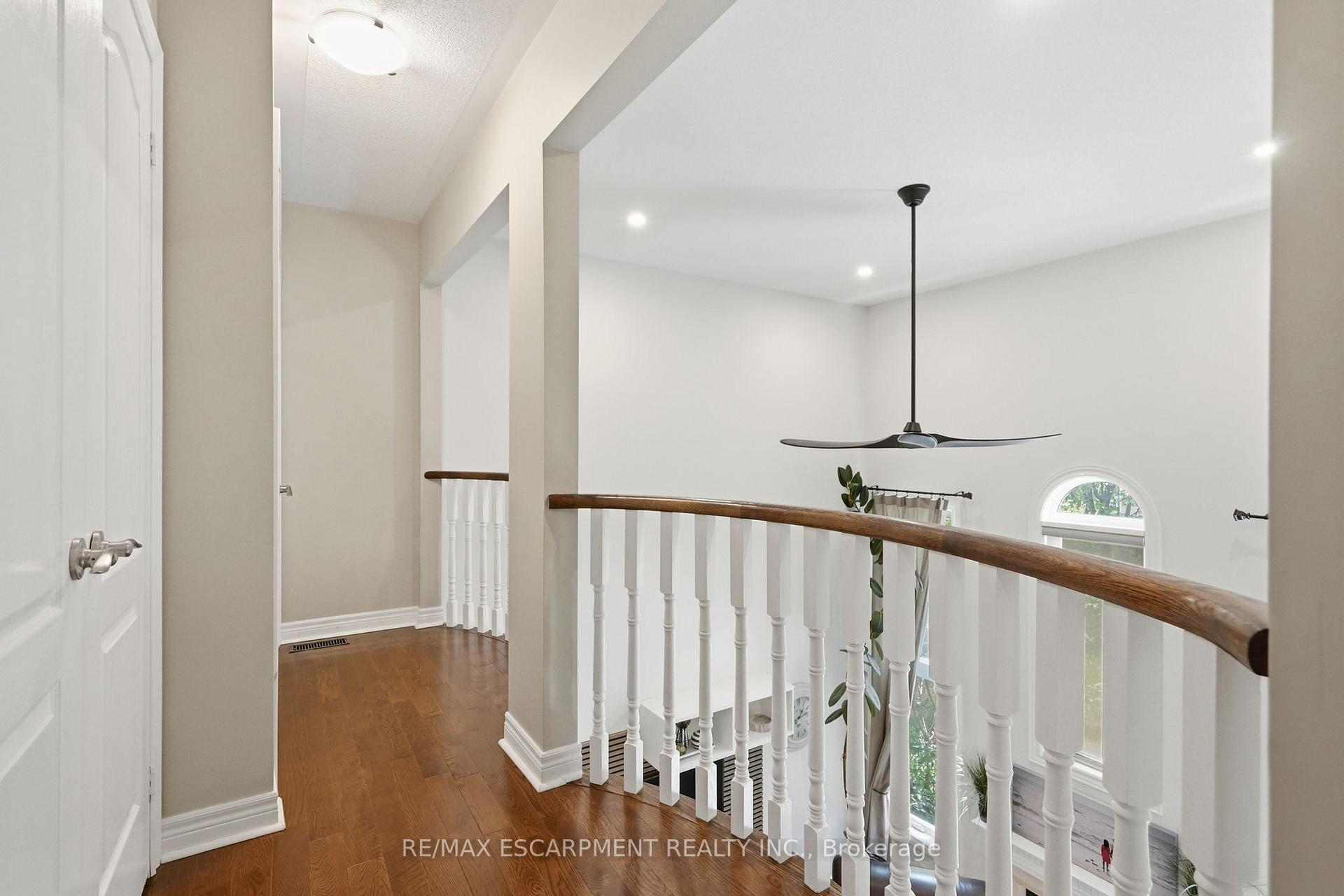 Photo 18 of 5347 Jameson Crescent, Burlington, Orchard — HOMEH
