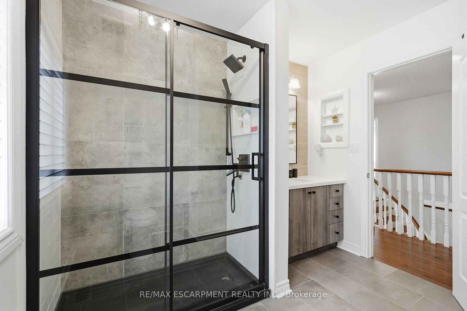Photo 33 of 5347 Jameson Crescent, Burlington, Orchard — HOMEH