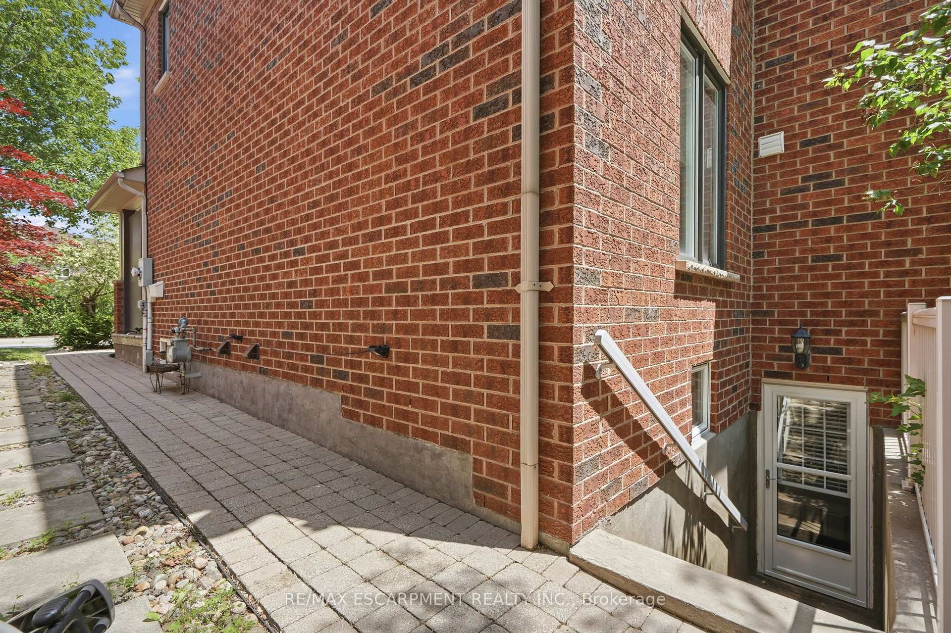 Photo 45 of 5347 Jameson Crescent, Burlington, Orchard — HOMEH