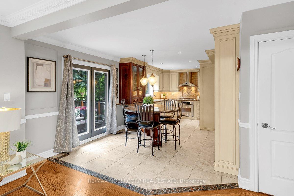 Photo 14 of 3 Castlehill Road, Vaughan, Maple — HOMEH