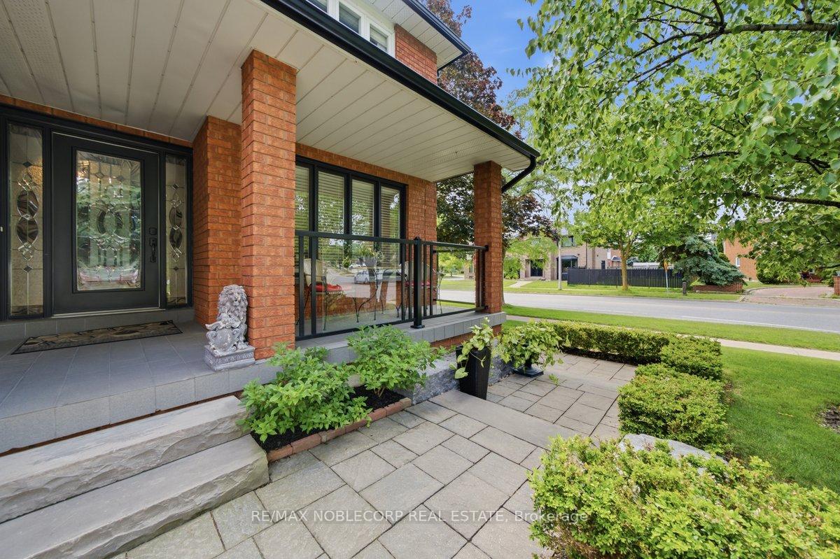 Photo 39 of 3 Castlehill Road, Vaughan, Maple — HOMEH