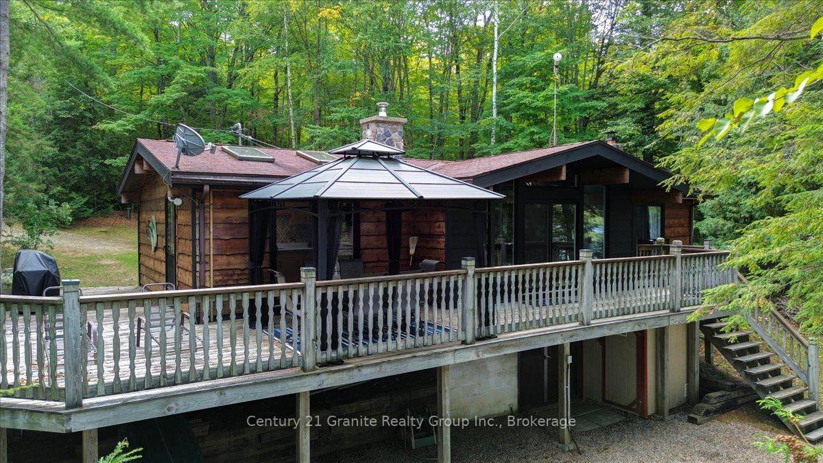 Photo of 1827 Mcgillvray Road