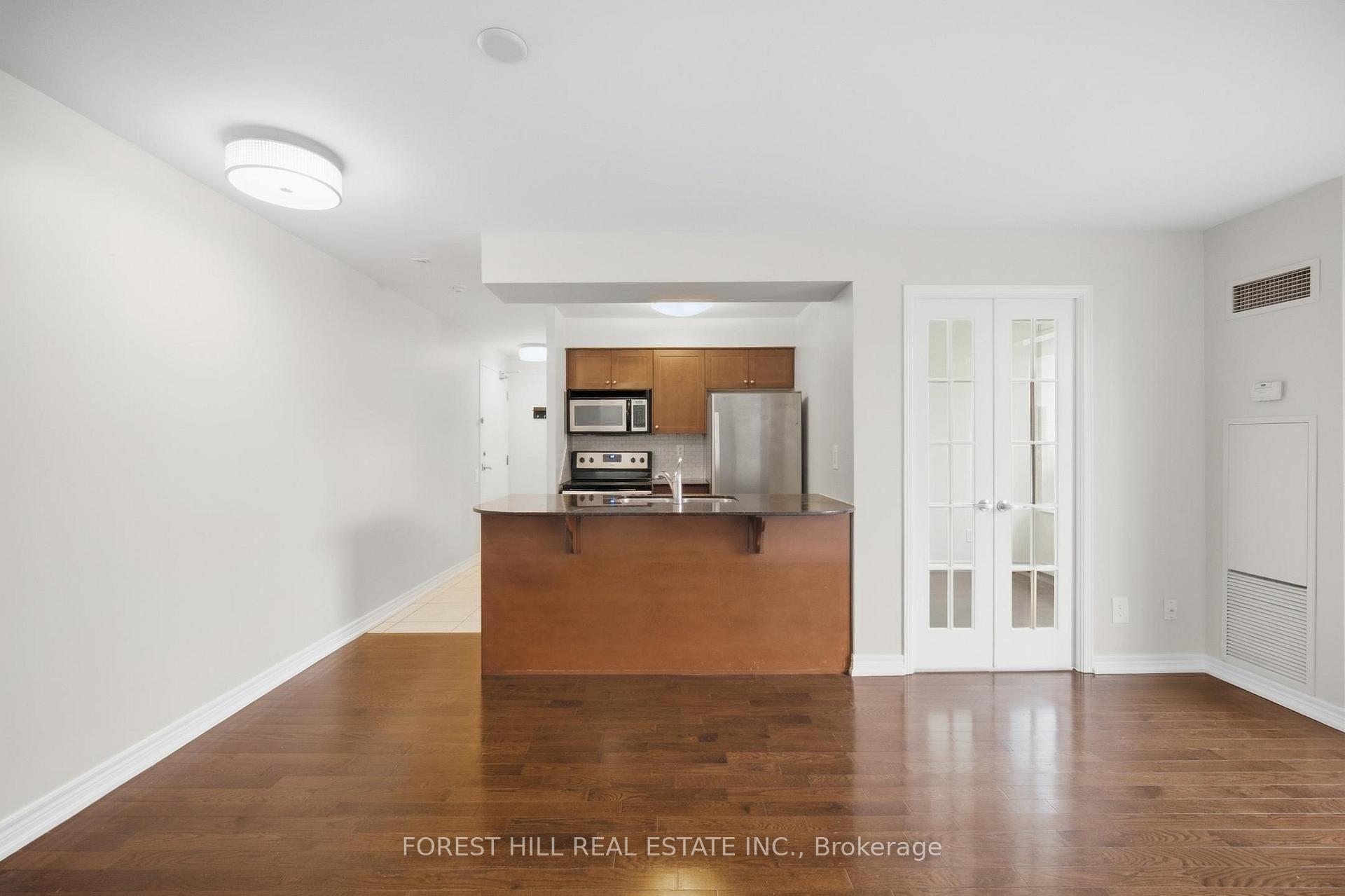Photo 6 of Unit 1404, 60 St Clair Avenue W, Toronto, Yonge-St. Clair — HOMEH