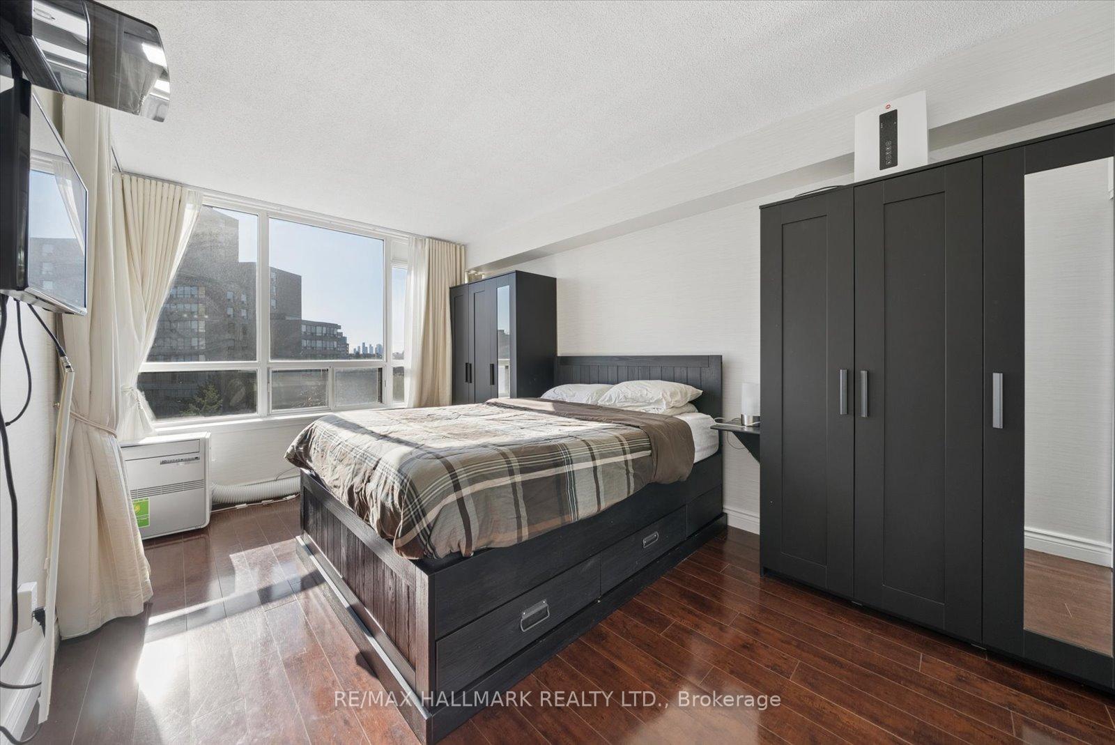 Photo 16 of Unit 512, 81 Townsgate Drive, Vaughan, Crestwood-Springfarm-Yorkhill — HOMEH